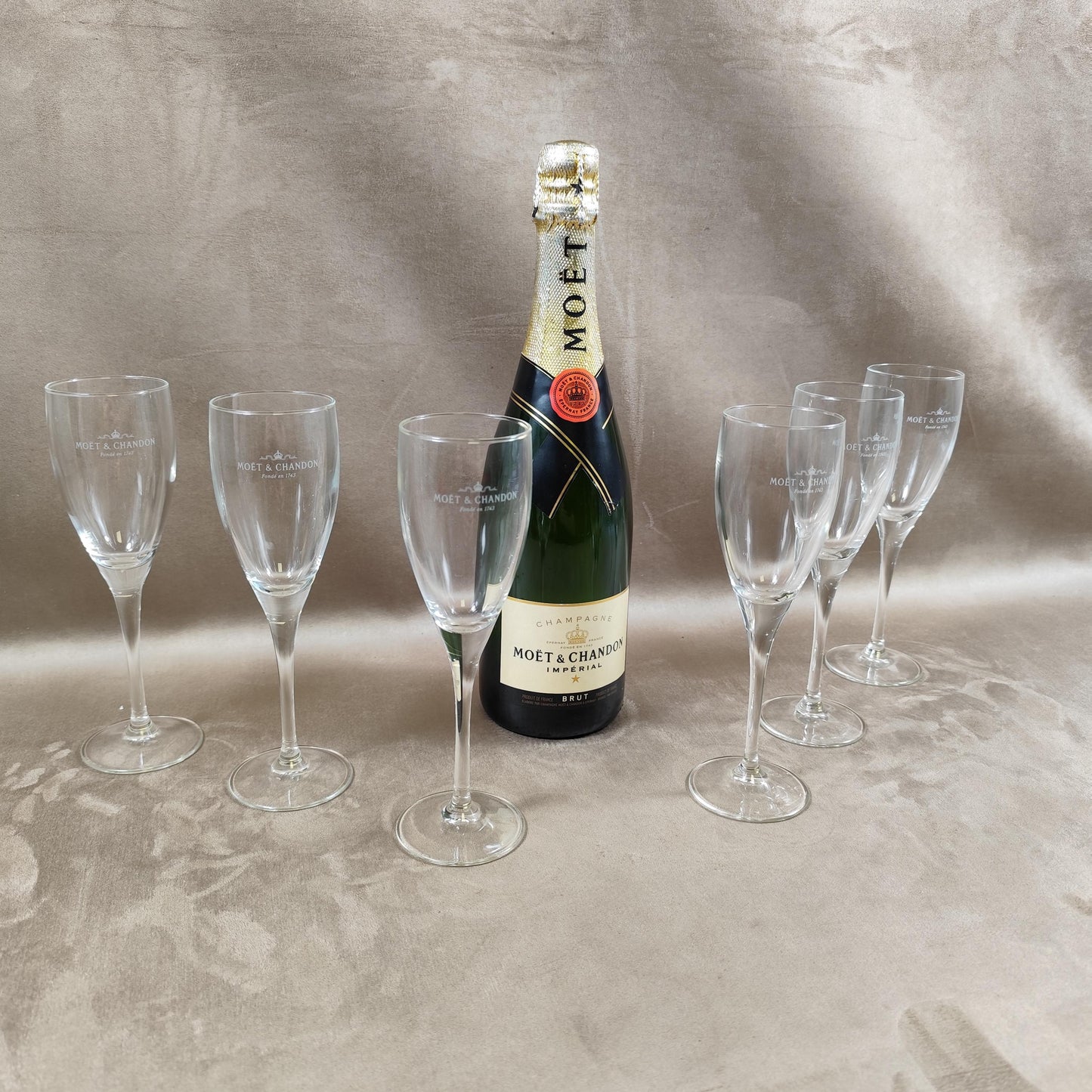 Lot de 6 flutes à Champagne Moet & Chandon en cristal Made in France Vintage 1980