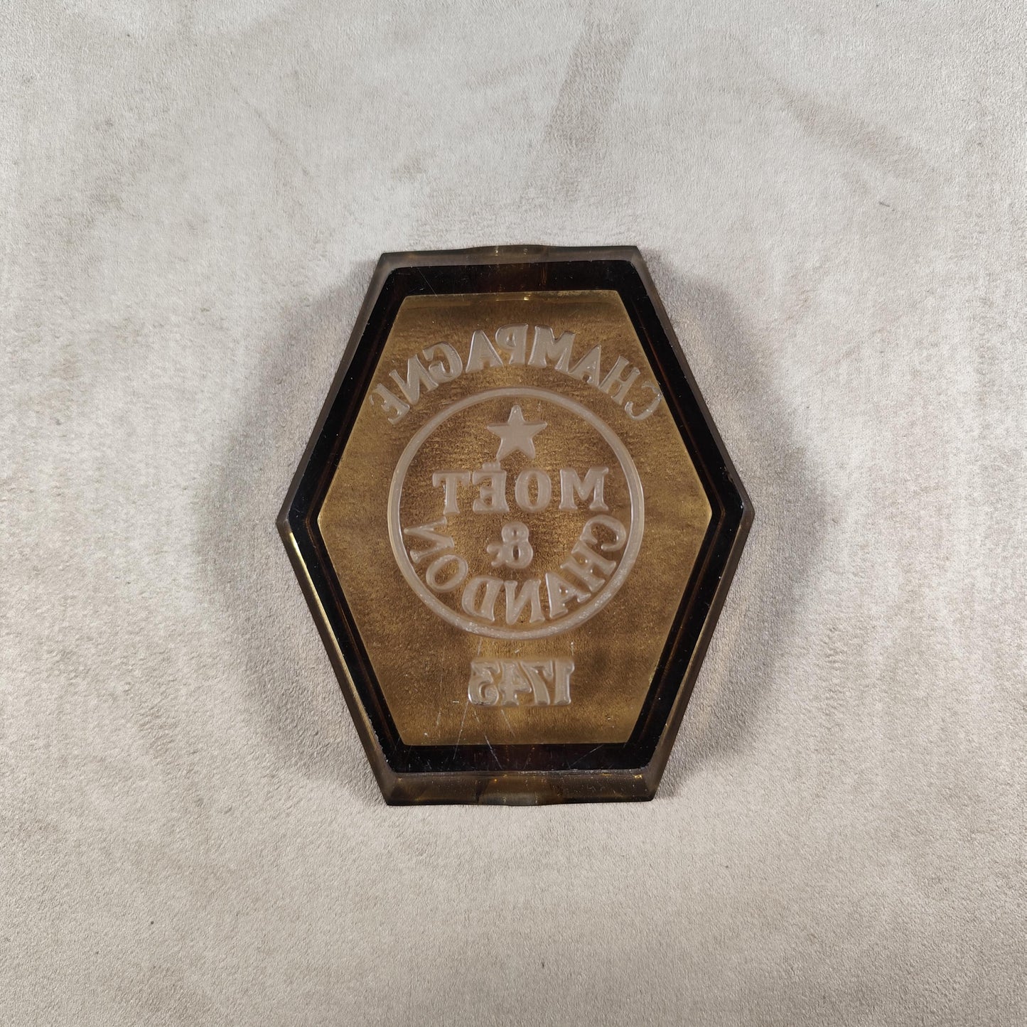 Cendrier publicitaire en verre Champagne Moët & Chandon Made in France Vintage 1930