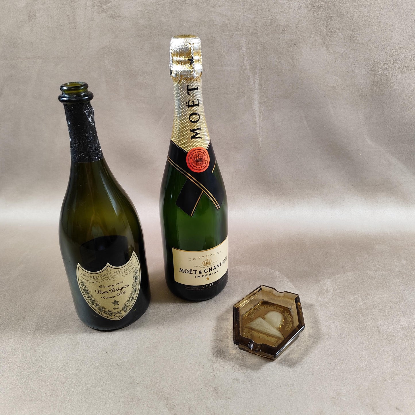 Cendrier publicitaire en verre Moët & Chandon Champagne Dom Perignon Made in France Vintage 1930