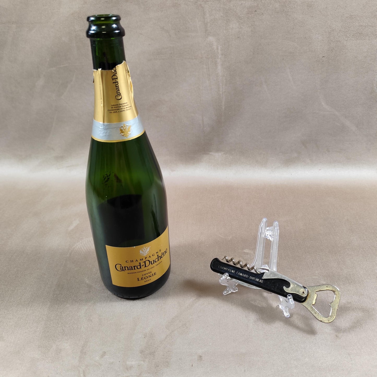 Décapsuleur, Tire-bouchon Champagne Canard Duchene en acier et plastique Made in France Vintage 1970