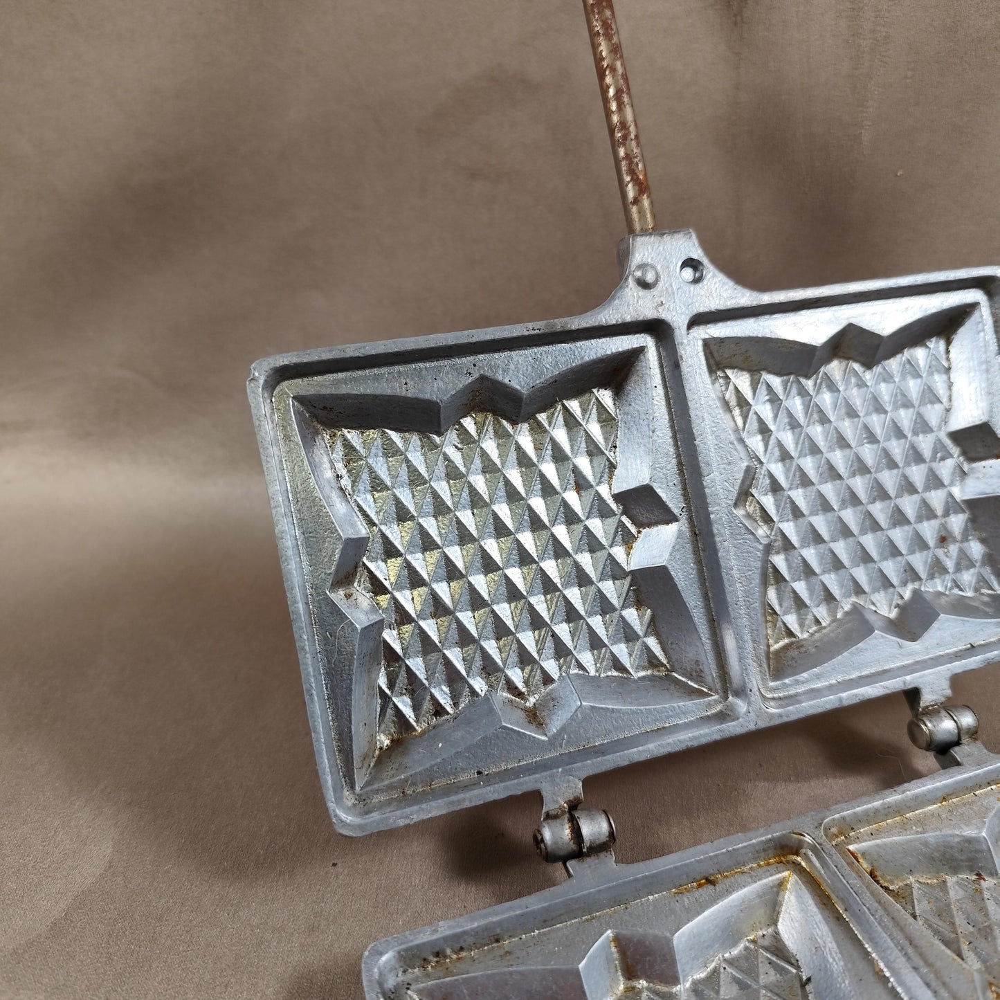 Appareil à croque-monsieur L'ETOILE 2 en fonte d'aluminium Made in France Vintage 1970