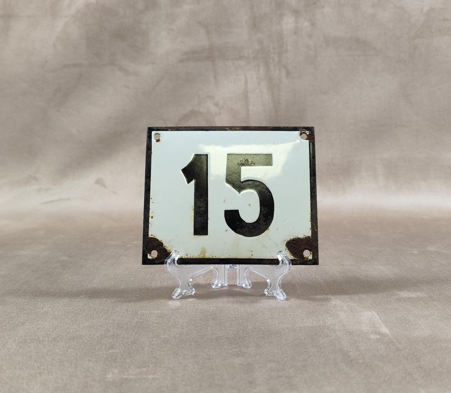 RARE Plaque de rue de ville Française Numéro 15 en tôle émaillée blanche Made in France Vintage 1950