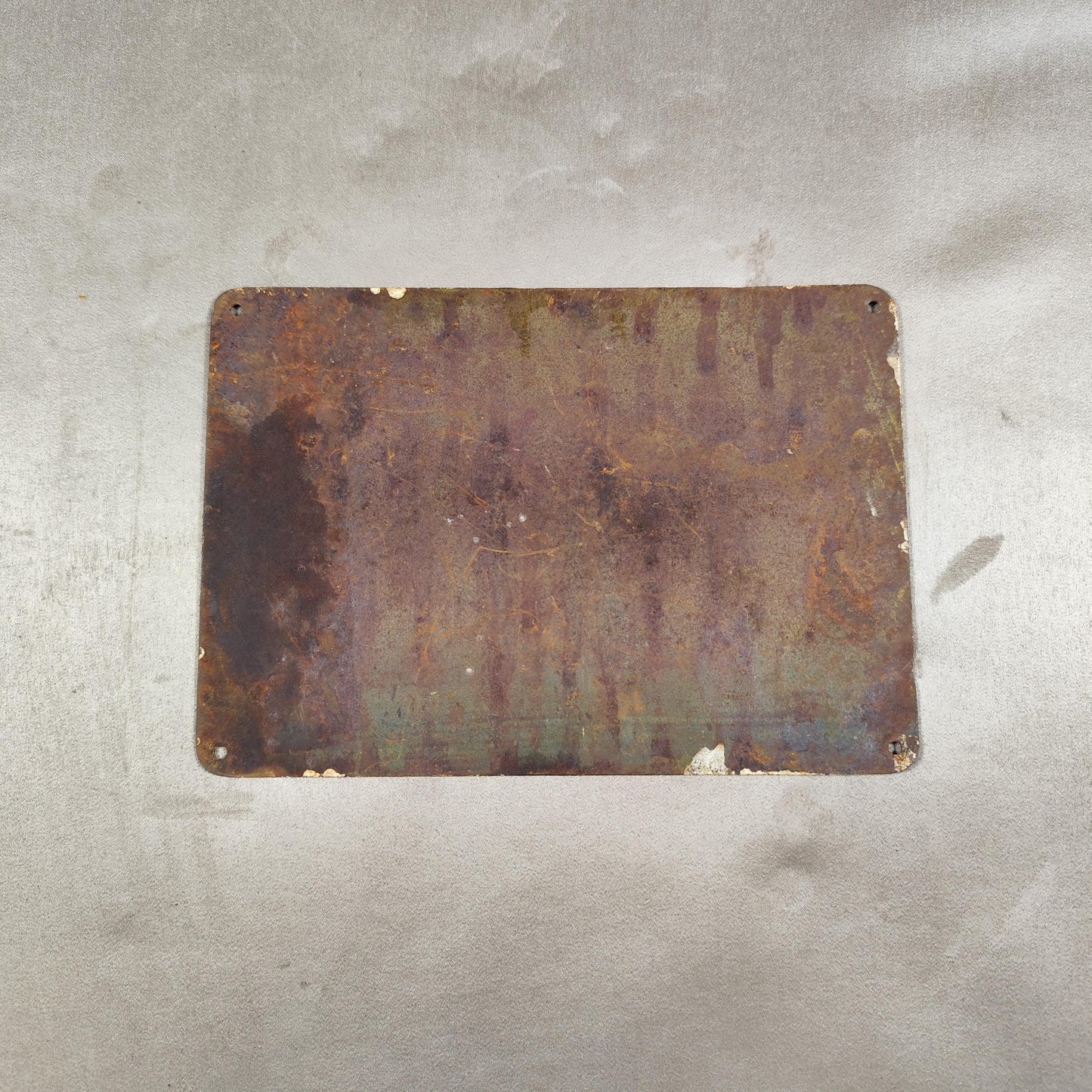 RARE Plaque de rue de ville Française Numéro 52 en tôle émaillée blanche Made in France Vintage 1950