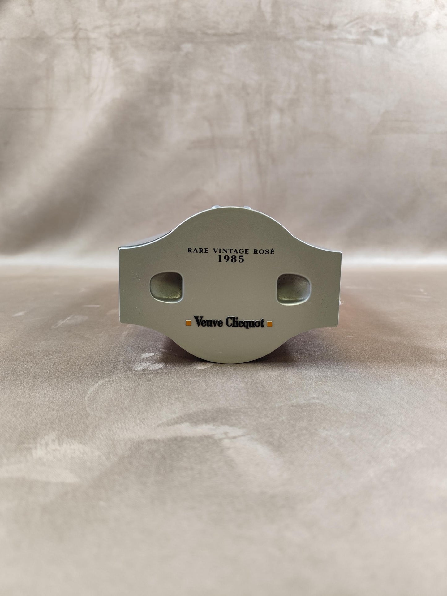 Etui de bouteille de champagne Veuve Clicquot Ponsardin en plastique Made in France Vintage 1980