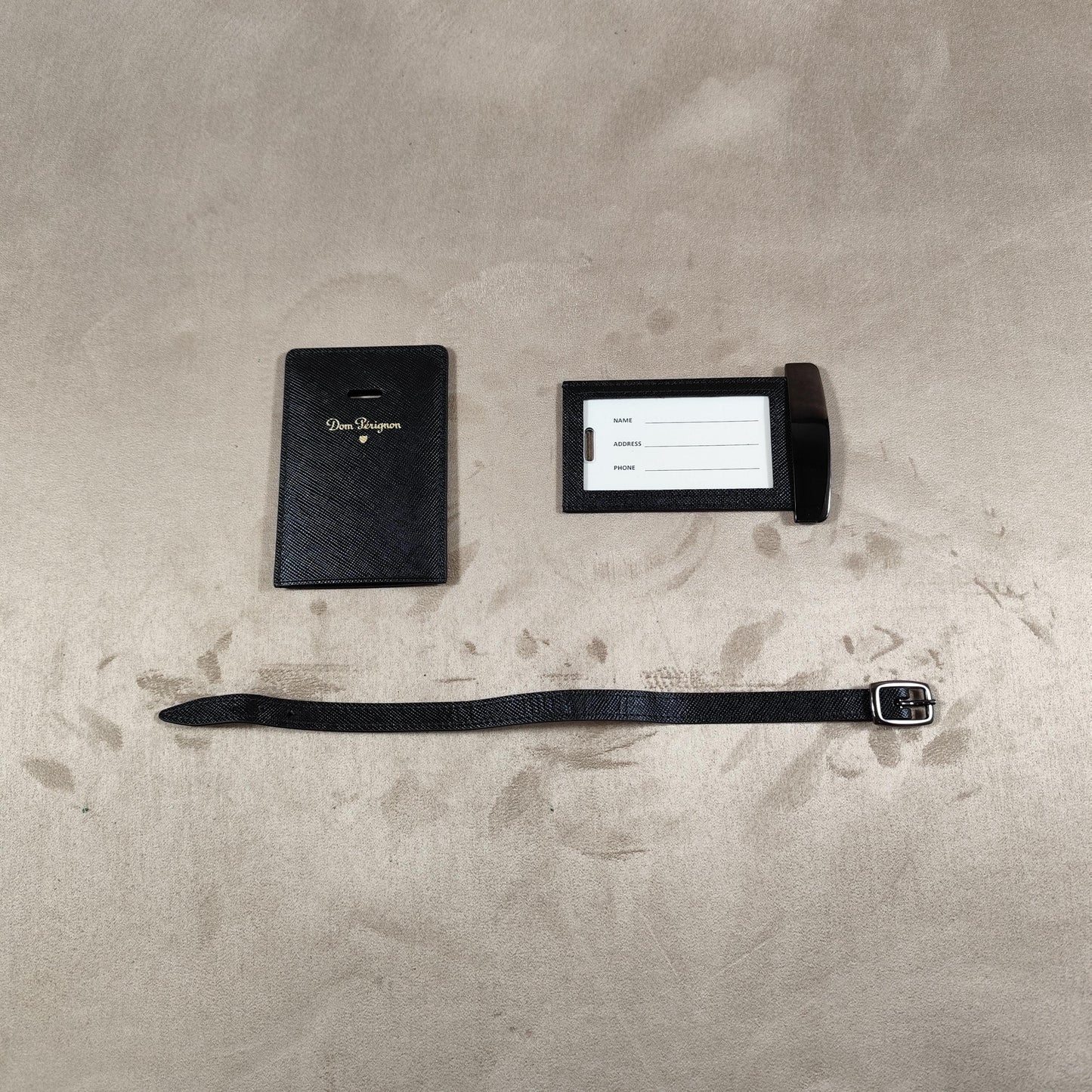 Etiquette à bagage en cuir Champagne Dom Perignon Made in France Vintage 1990