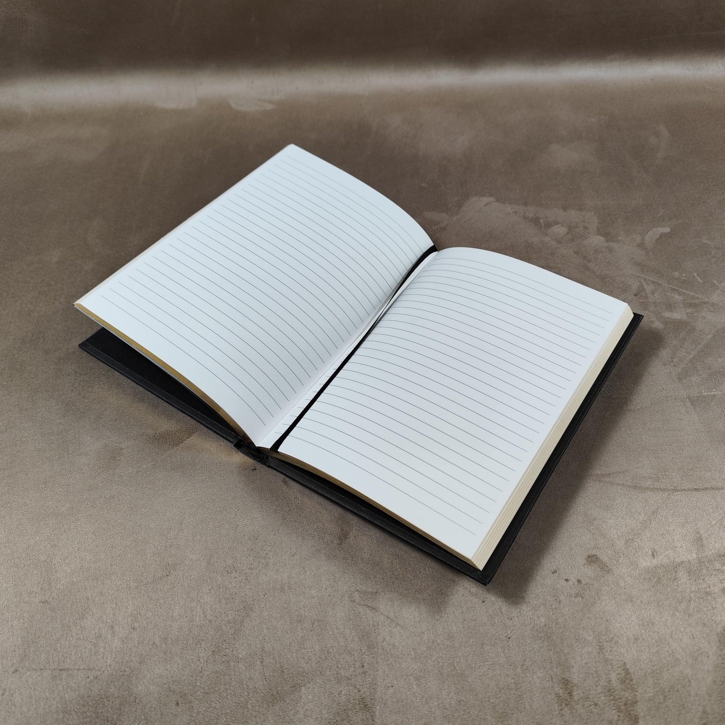 RARE Champagne Dom Perignon Carnet noir Made in France Vintage 1990