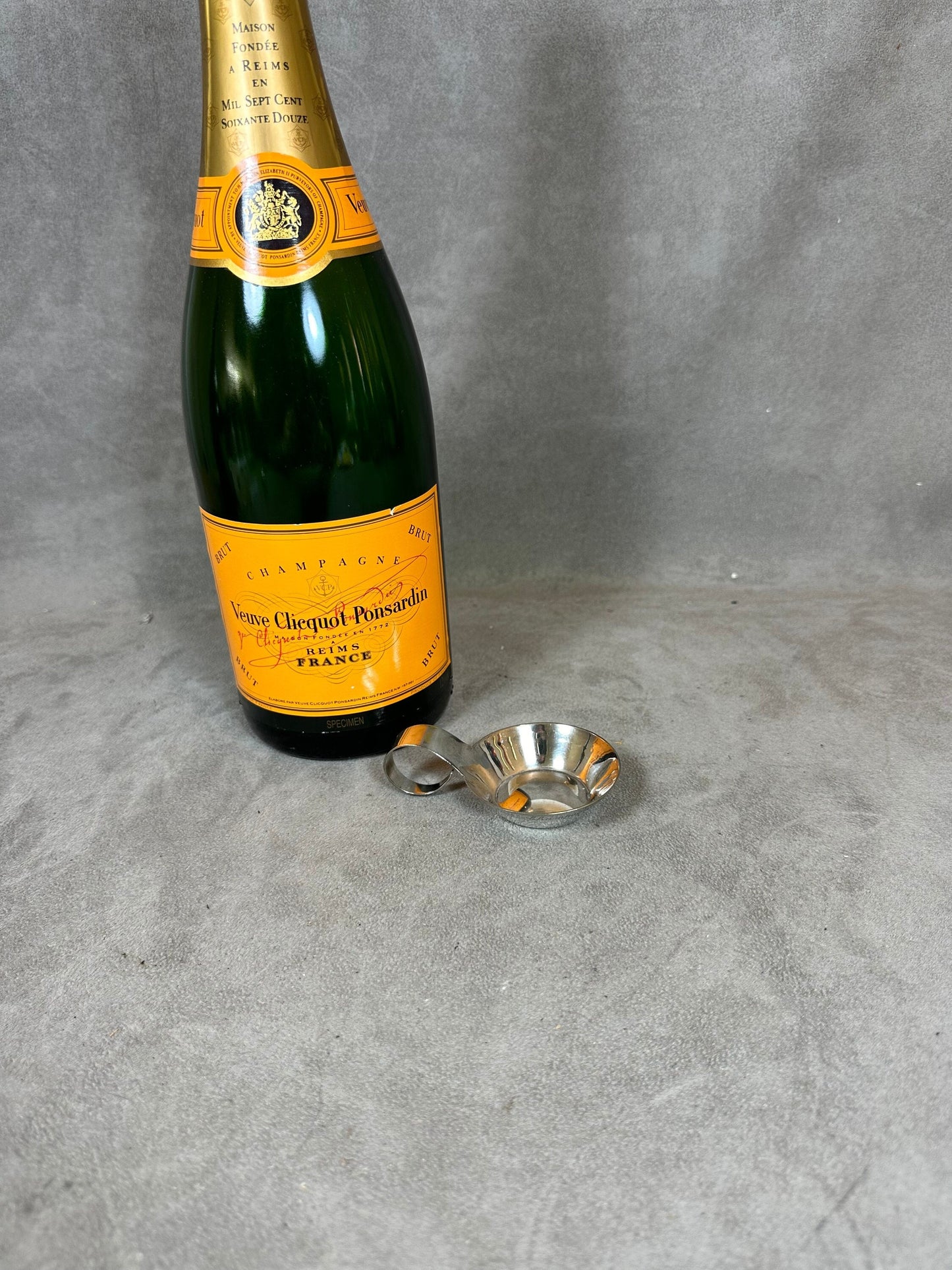 RARE Veuve Clicquot Tastevin en métal argenté vintage Made in France