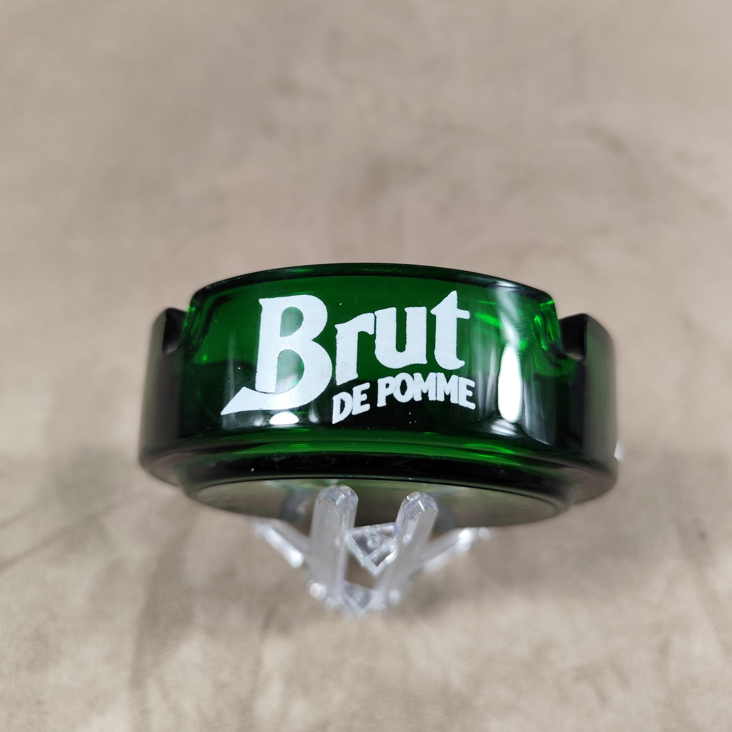 BRUT Werbeaschenbecher aus grünem Glas von Pomme Soda Francais Vintage Made in France