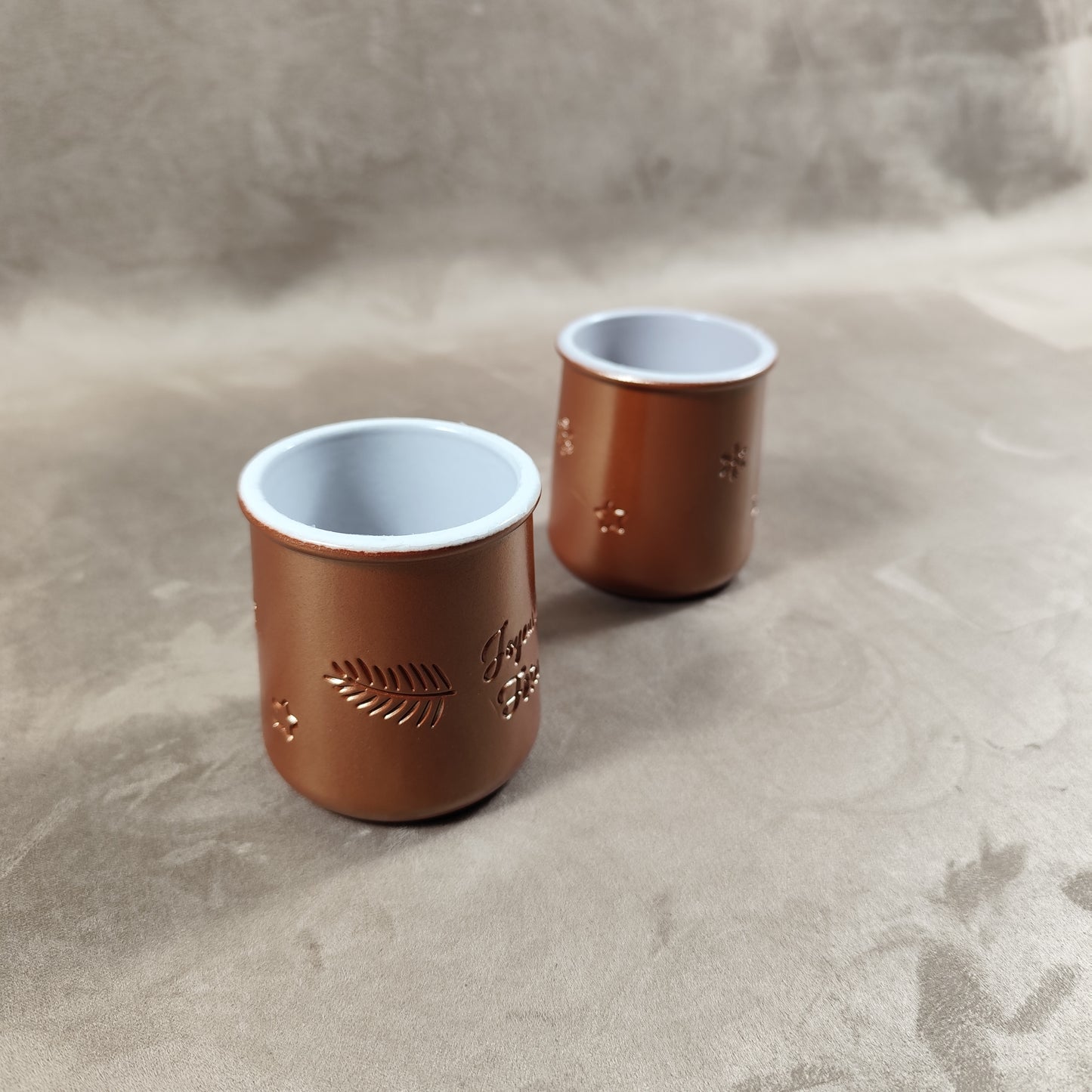2 pot de yaourt La fermière édition spéciale " Joyeuse fêtes" pour Noël en terre cuite émaillée doré vintage made in France