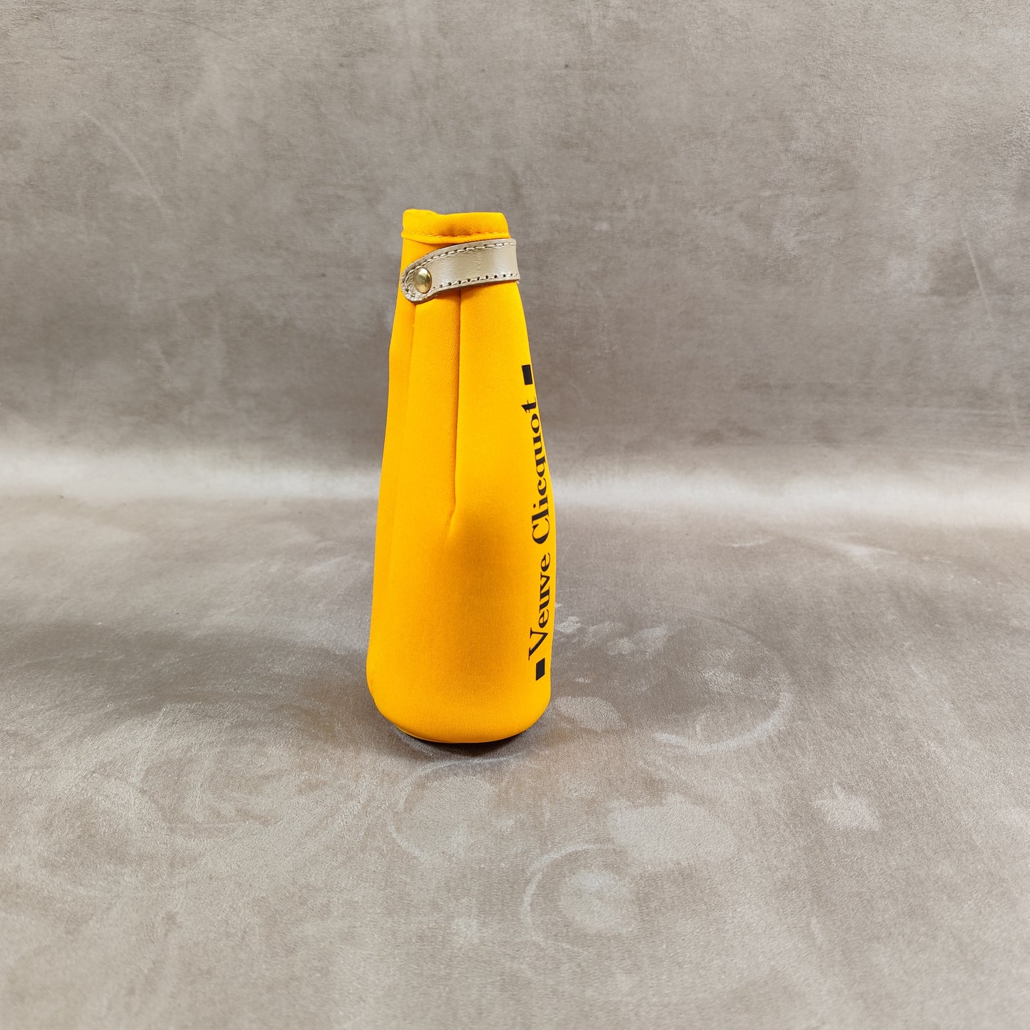 Veuve Clicquot champagne insulated case bottle cooler case orange Veuve Clicquot vintage made in France