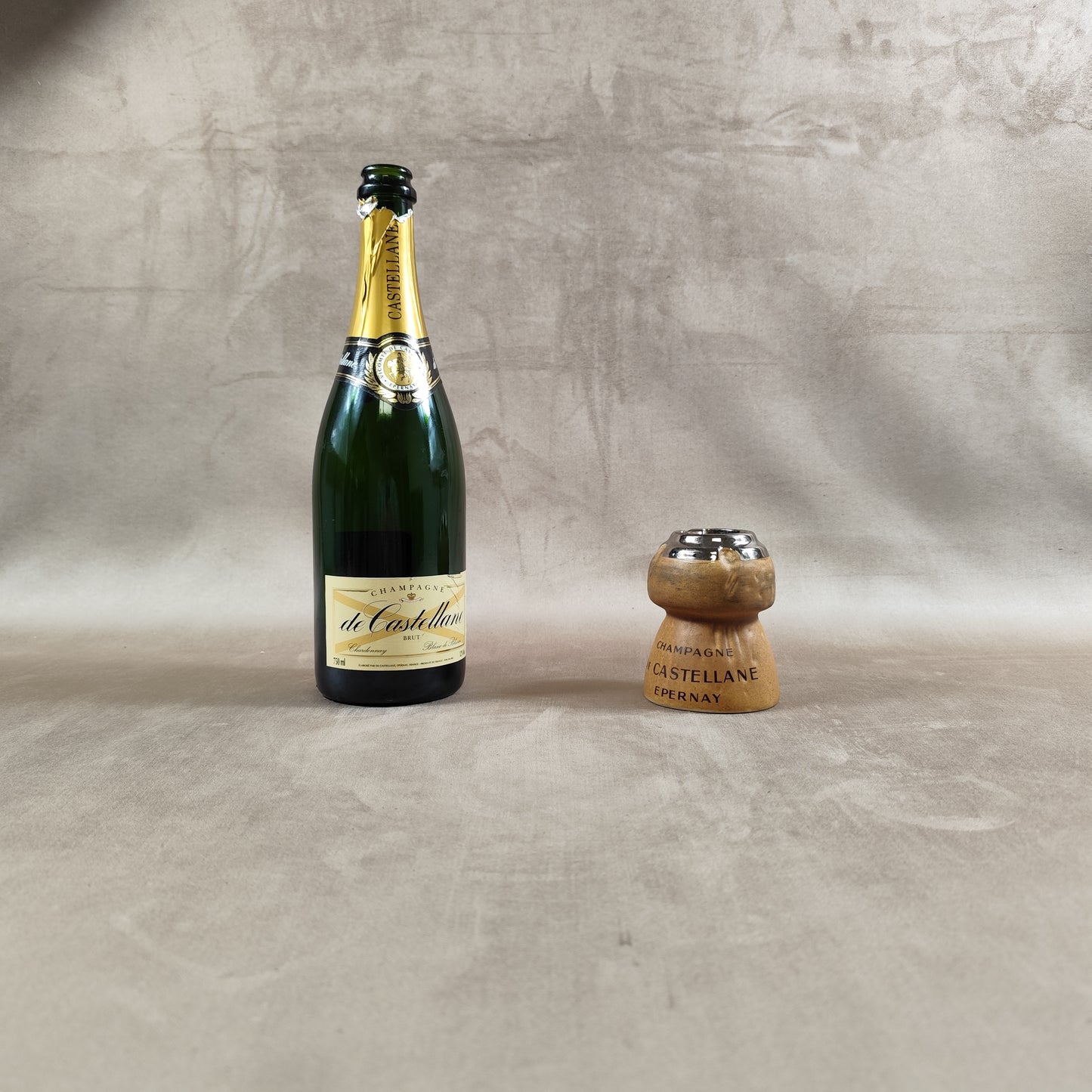 Cendrier publicitaire en forme de bouchon de Champagne De Castelanne Made in France Vintage 1980