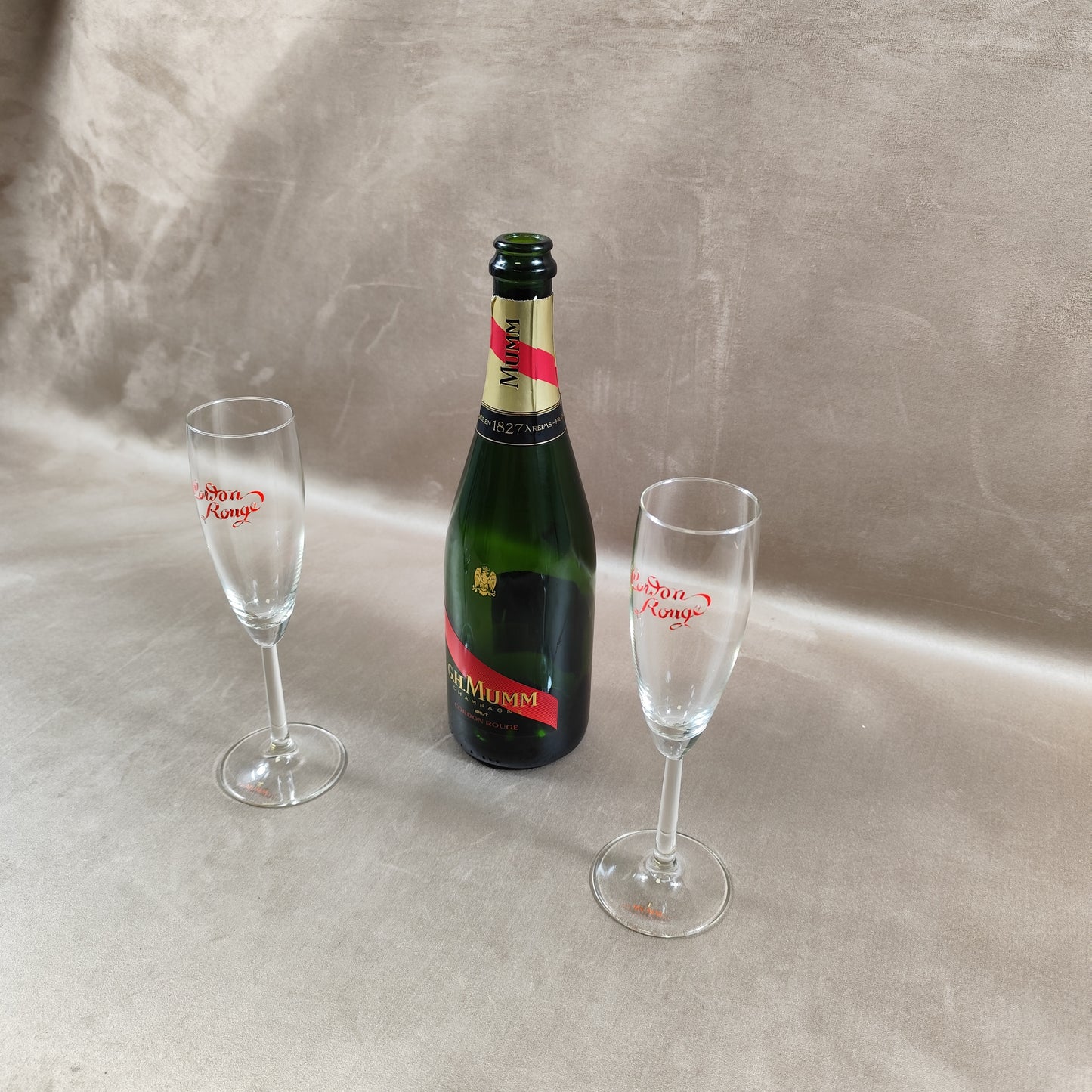 Set mit 2 Champagnerflöten aus Champagnerglas von MUMM France | Vintage, hergestellt in Frankreich