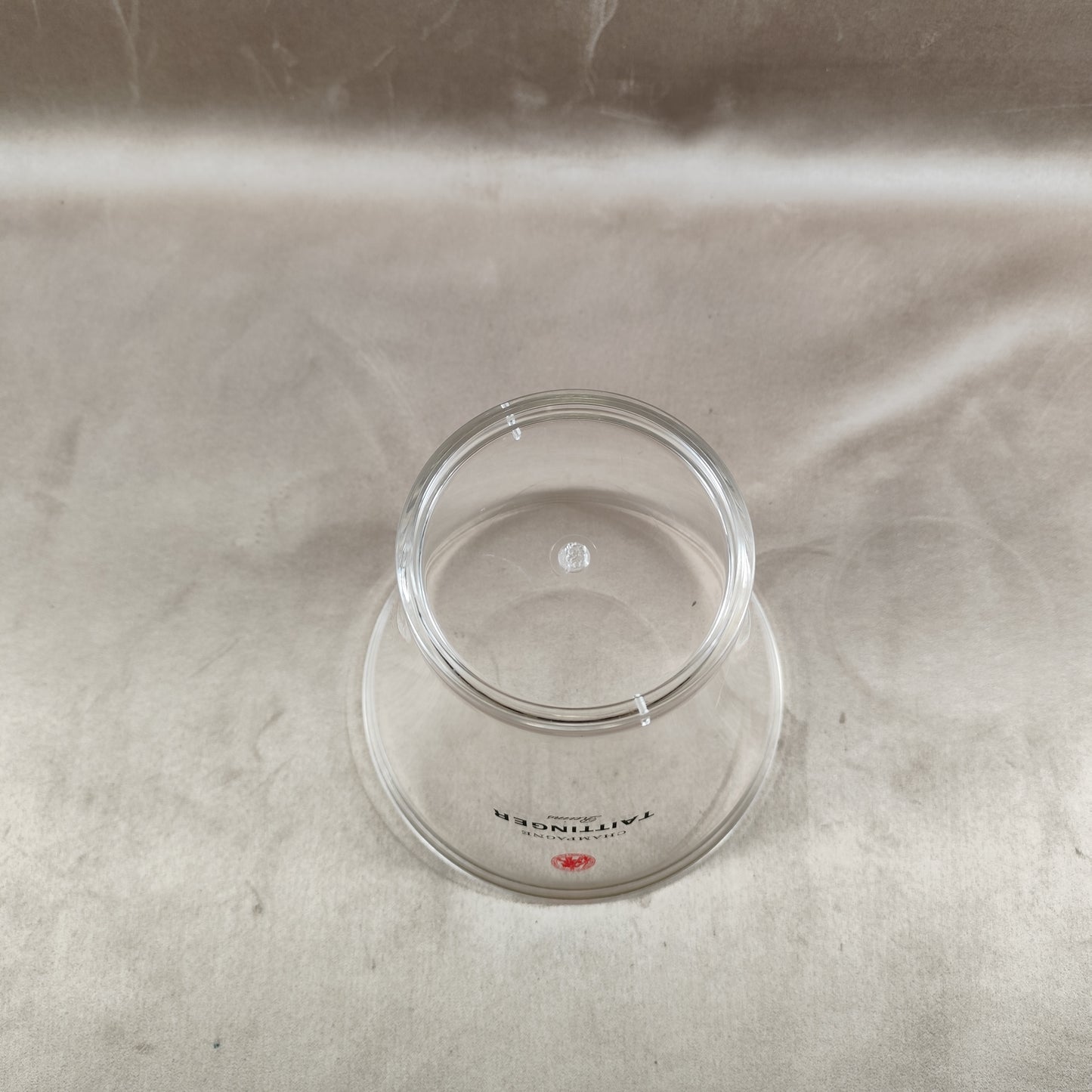 Taittinger Vintage Champagnerkühler aus transparentem Kunststoff. Hergestellt in Frankreich.