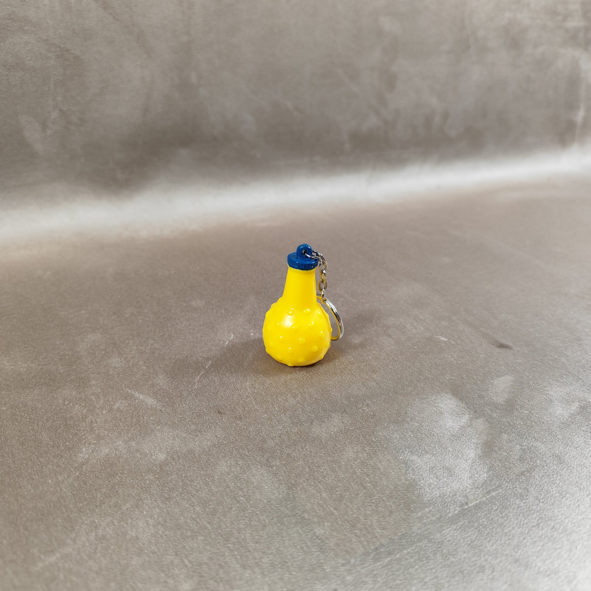 Porte-clés bouteille Orangina miniature Gadget publicitaire vintage