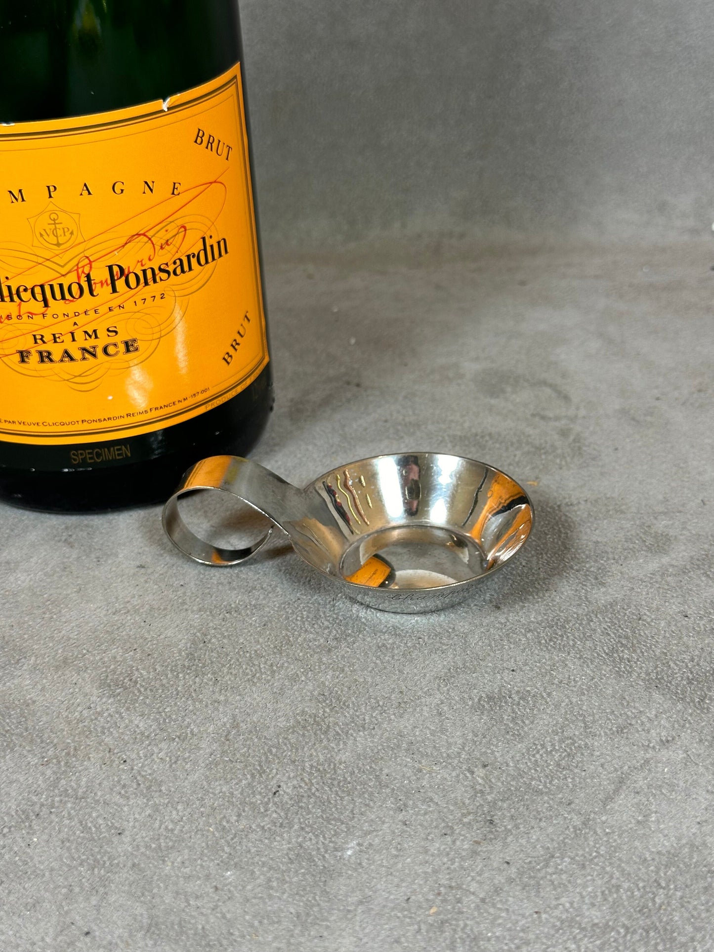 RARE Veuve Clicquot Tastevin en métal argenté vintage Made in France