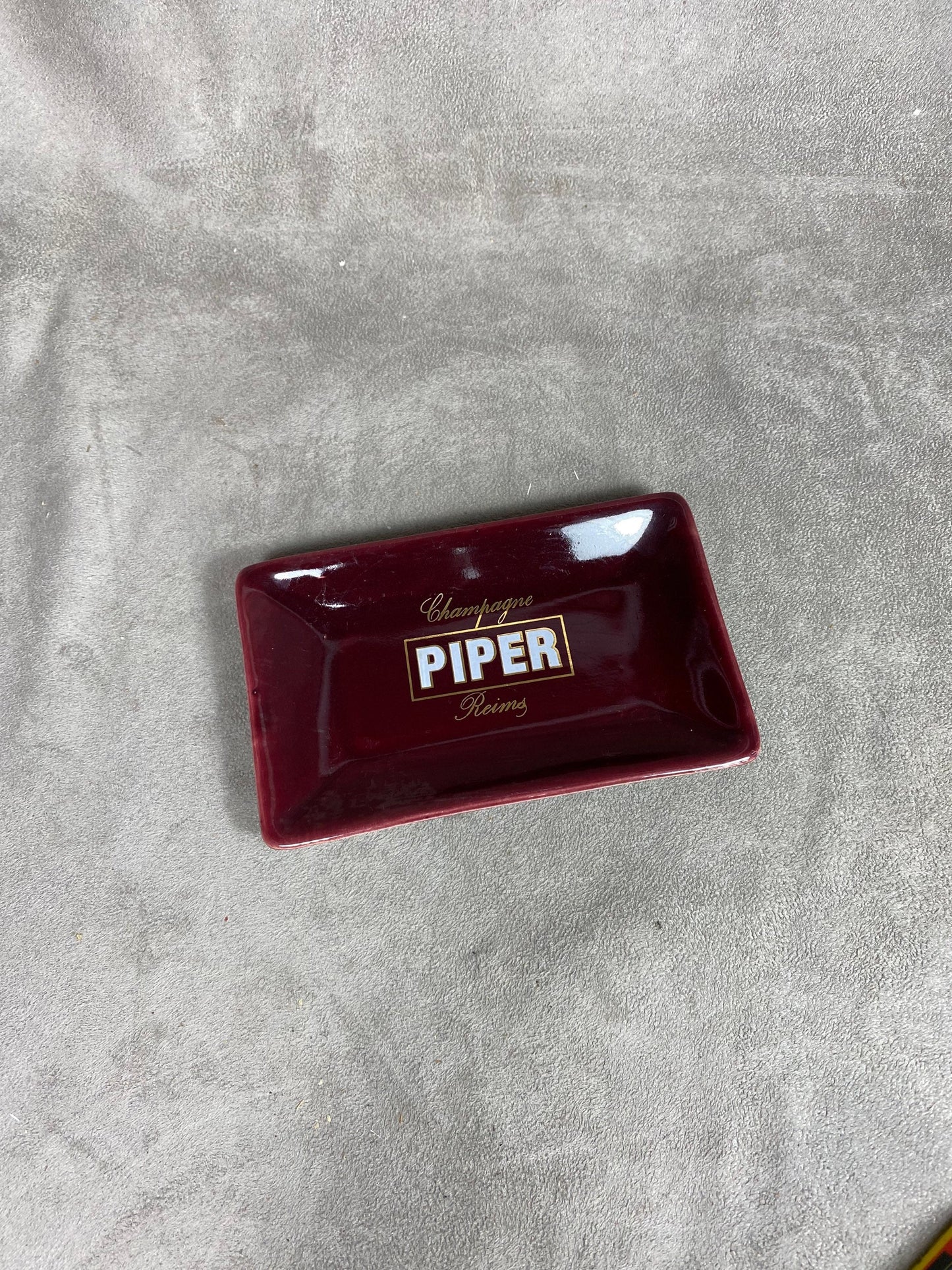 Piper-Heidsieck champagne ashtray vintage advertising item in earthenware Rouge Fontaine Made in Belgium Champagne Reims France vintage