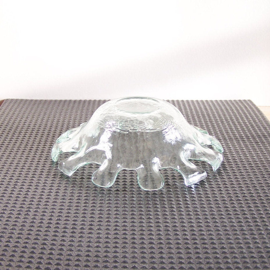 Glass ashtray or glass pocket emptier vintage crenellated ashtray