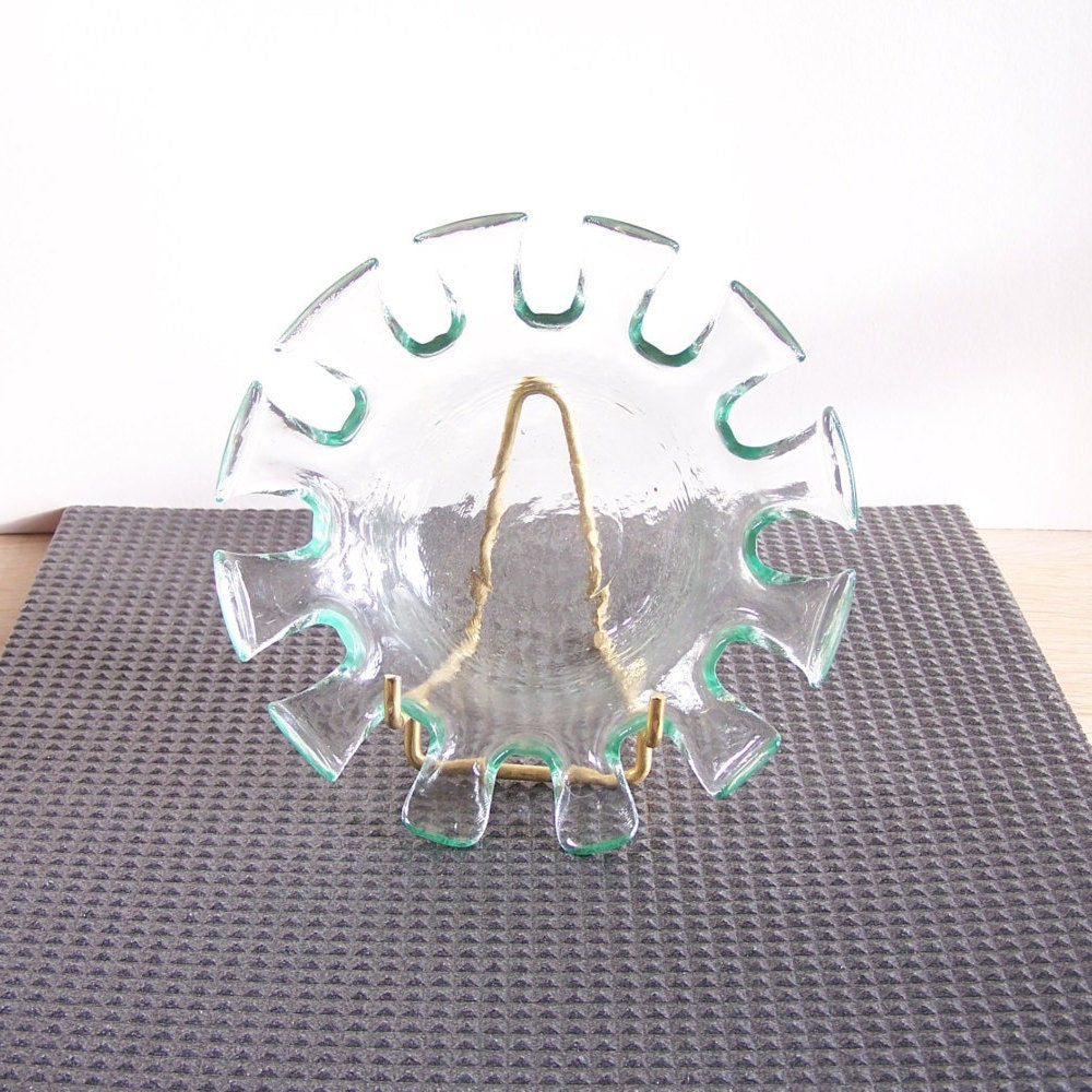 Glass ashtray or glass pocket emptier vintage crenellated ashtray