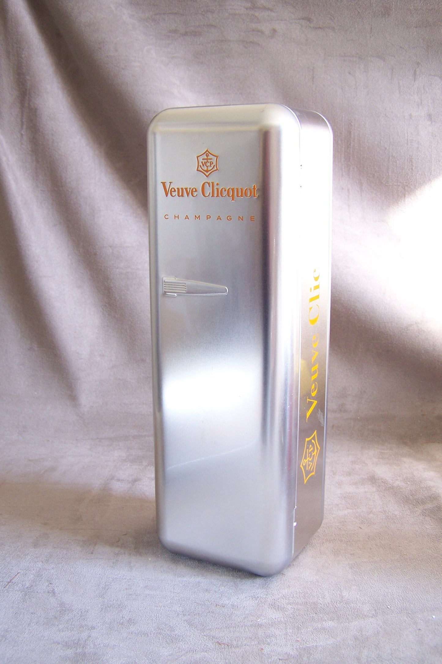 Veuve Clicquot réfrigérateur inox pour bouteille de champagne Made in France