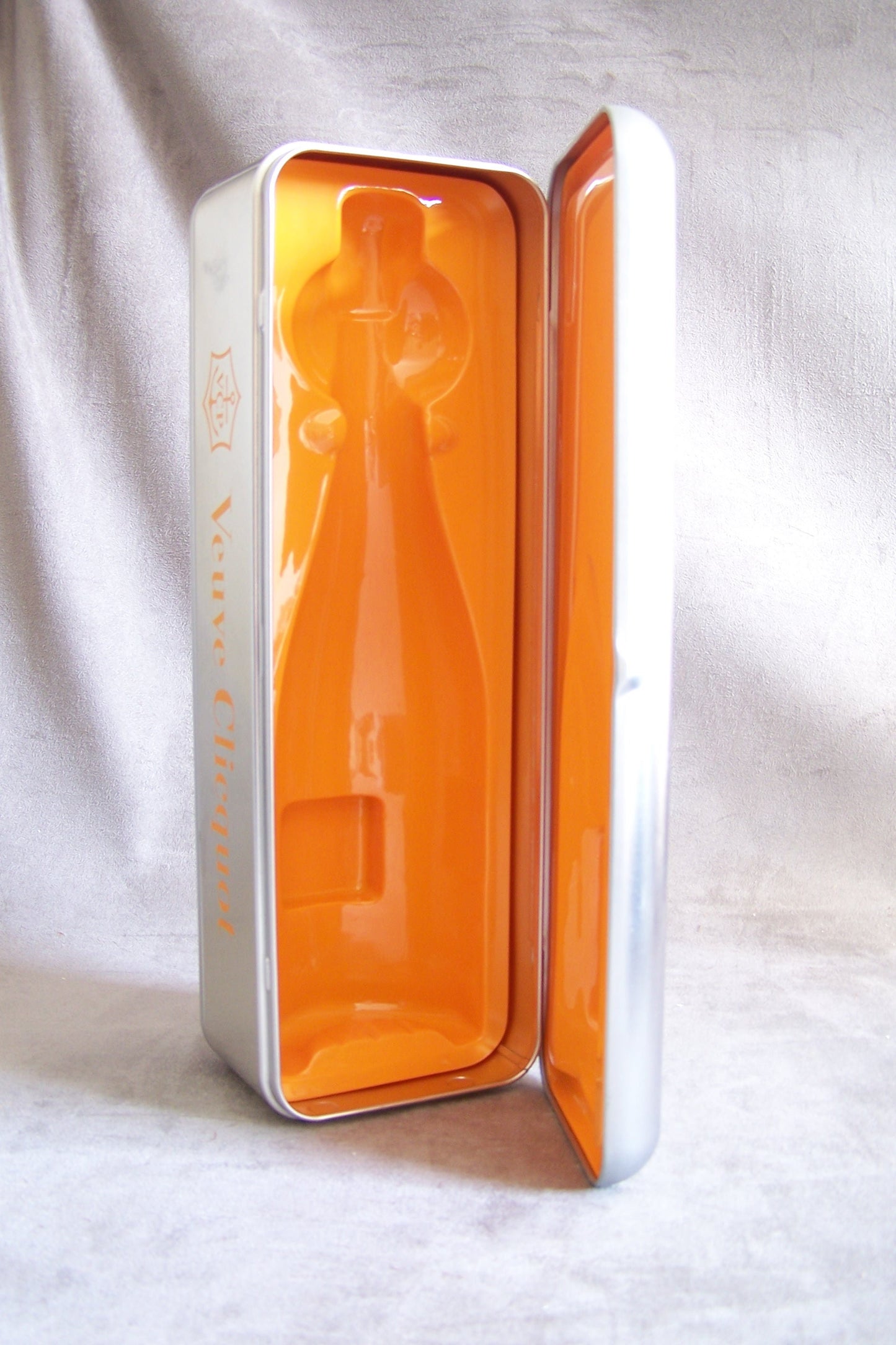 Veuve Clicquot réfrigérateur inox pour bouteille de champagne Made in France