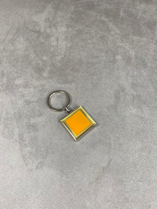 Veuve Clicquot prestige line key ring in steel and lacquer Made in France 1980s