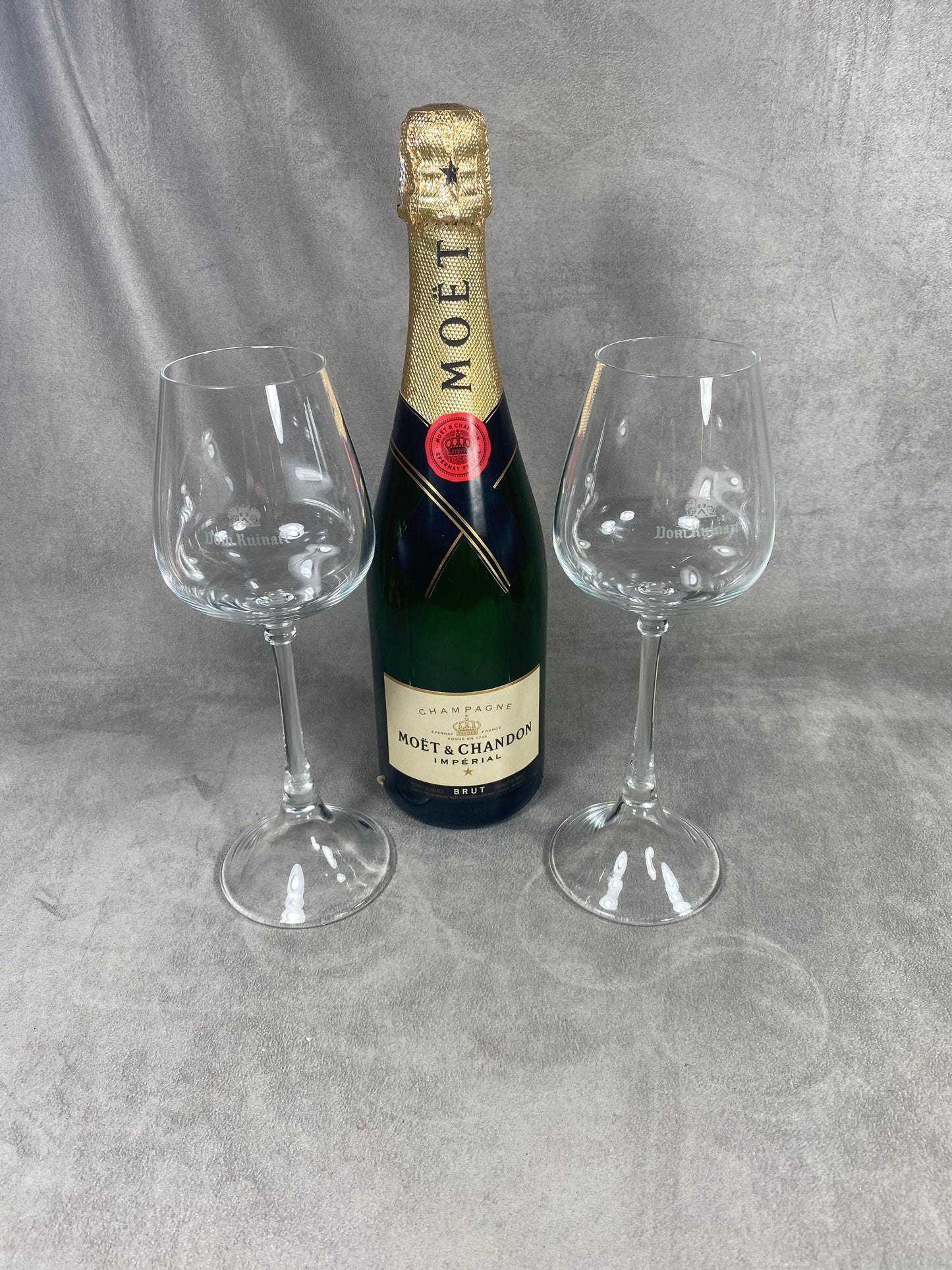 VERRY RARE 2 magnificent Dom Ruinart Champagne glass flutes for the vintage "Inversion" line