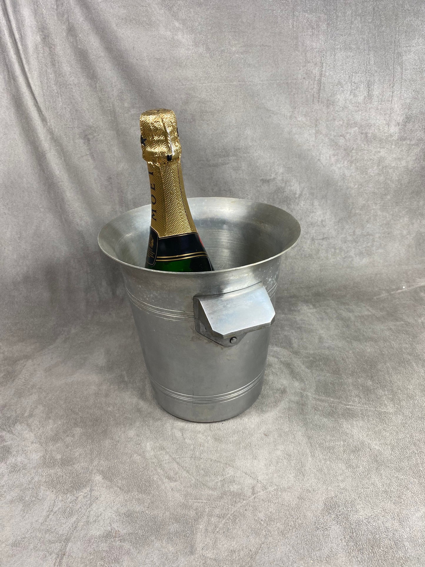 Seau à champagne en aluminium Möet & Chandon vintage 1970 Made in France