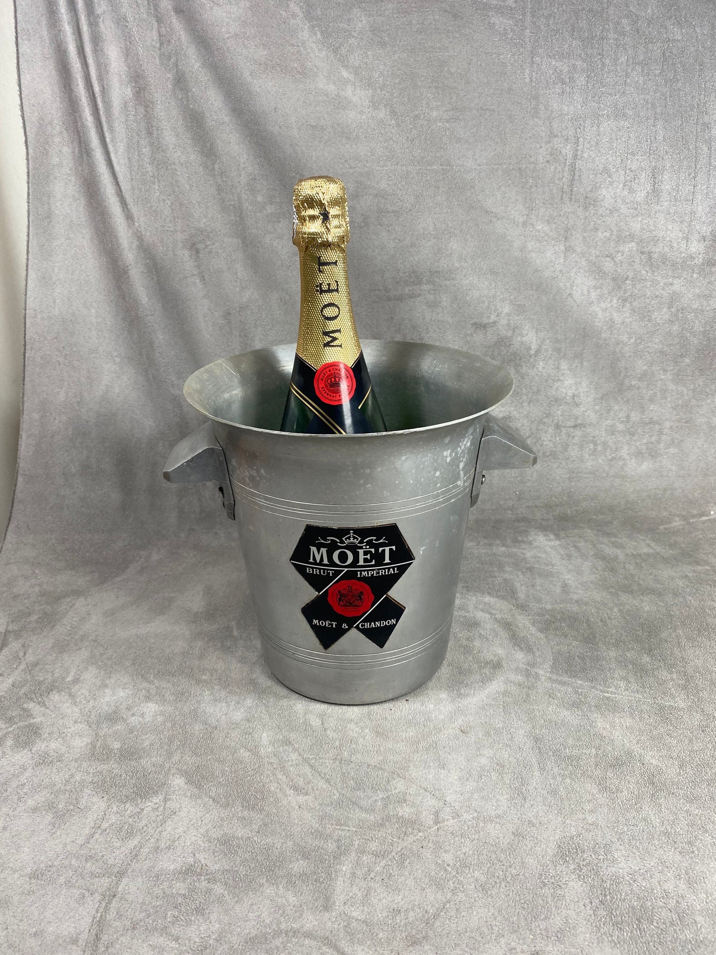 Seau à champagne en aluminium Möet & Chandon vintage 1970 Made in France