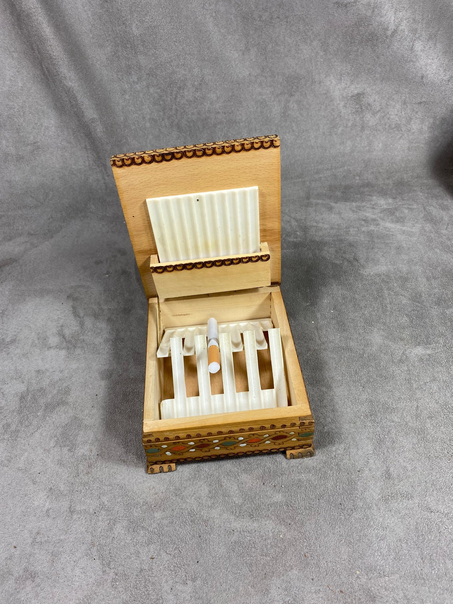 Vintage wooden and plastic cigarette box dispenser Made in France