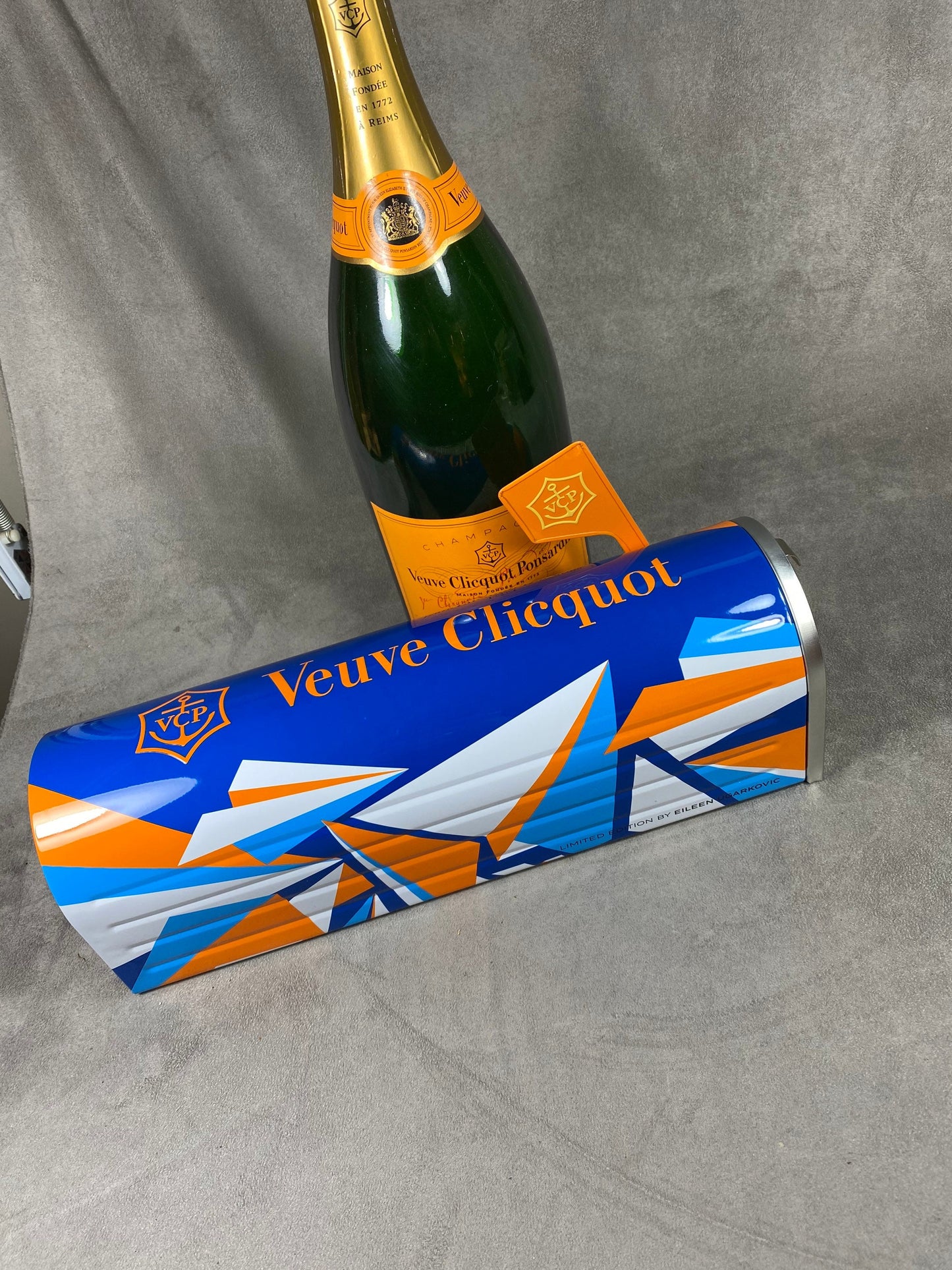 Veuve Clicquot metal box in the shape of a US letter box for champagne bottle special edition Eileen Ugarkovic Made in France