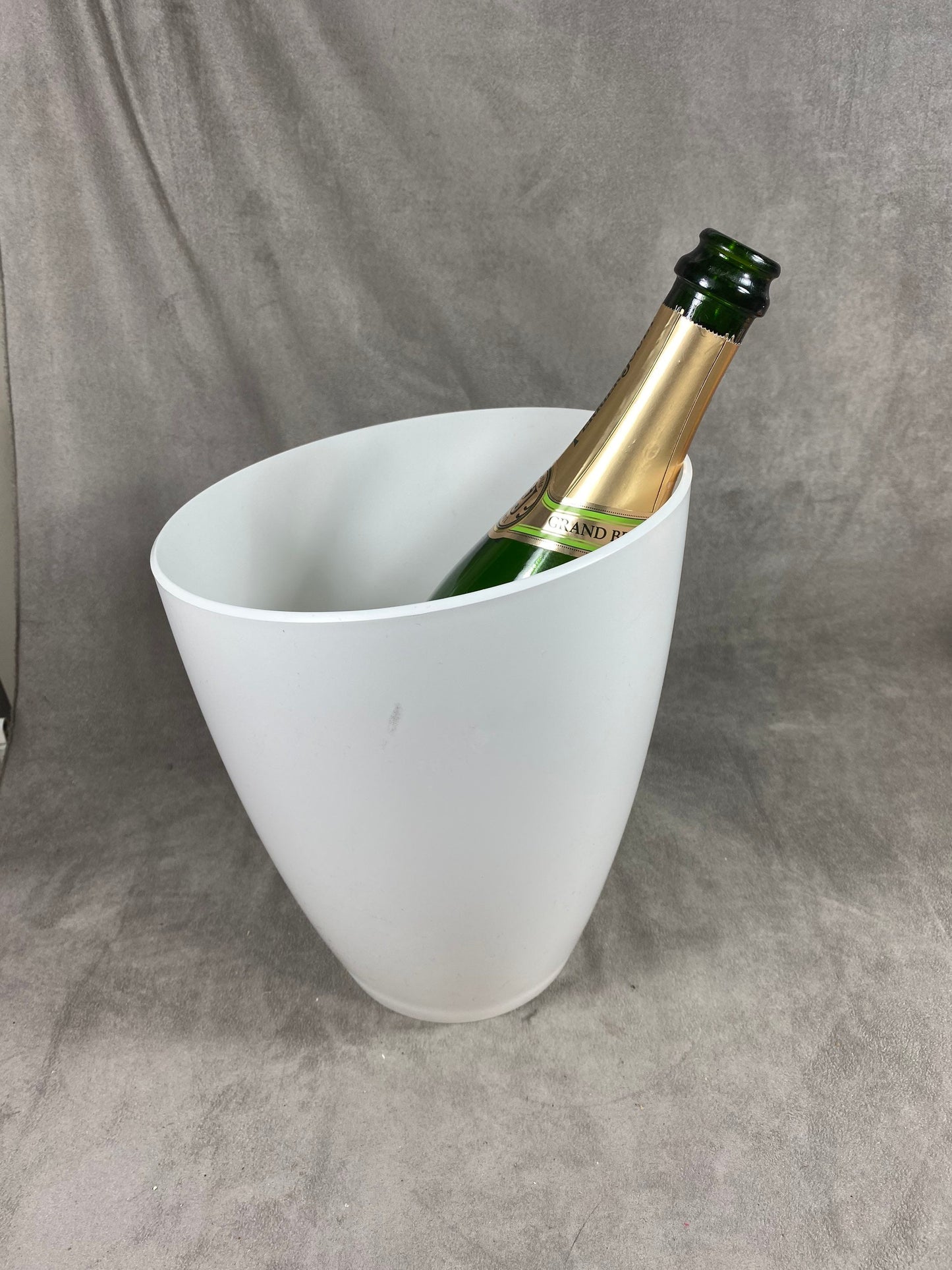 Seau à champagne Figuière en plastique blanc vintage Made in Italy