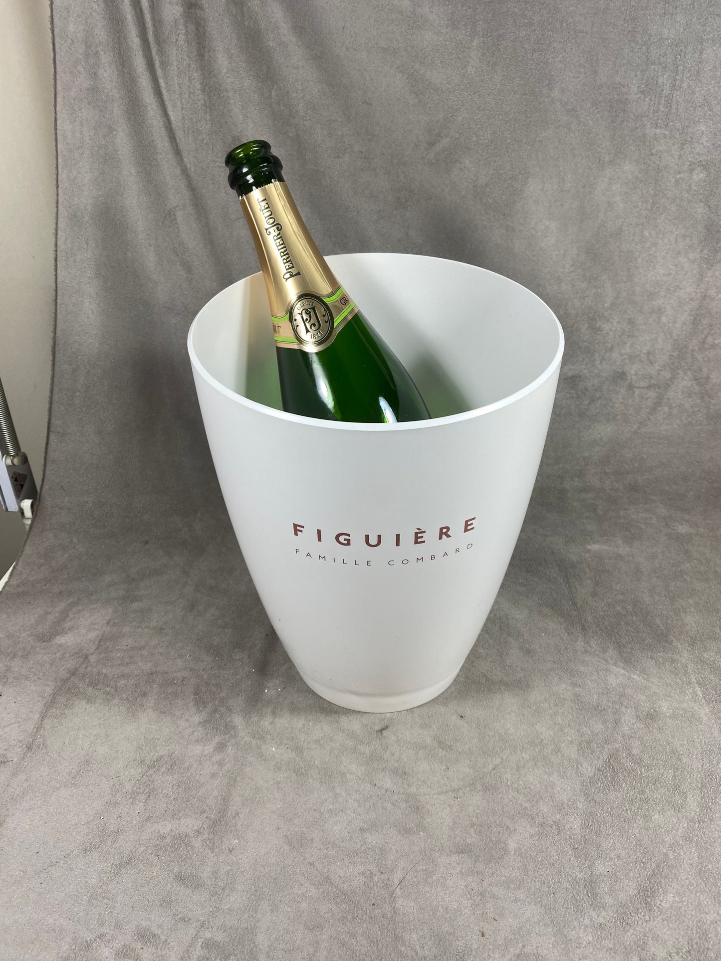 Seau à champagne Figuière en plastique blanc vintage Made in Italy