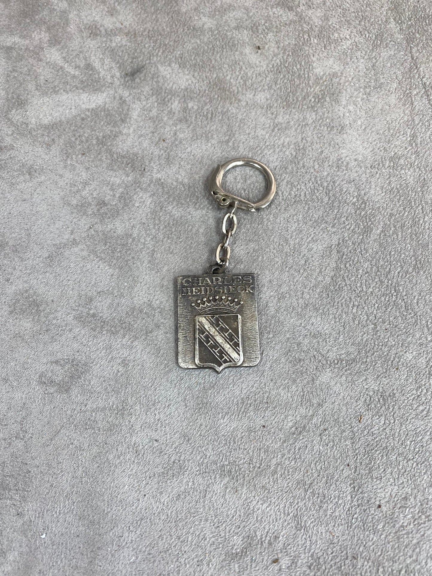 Charles Heidsieck metal key ring Made in France 1960s