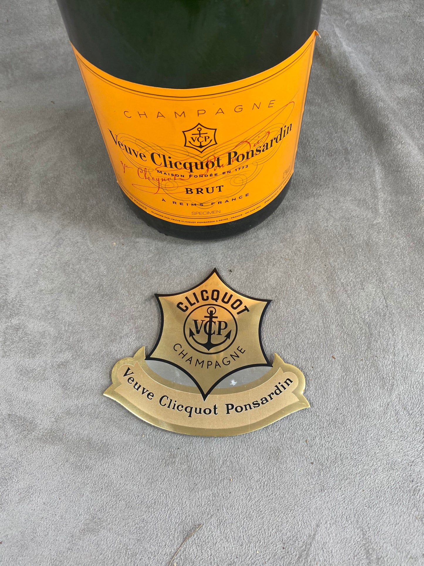 SELTENER Vintage Veuve Clicquot Magnet 1950er Jahre Veuve Clicquot Ponsardin