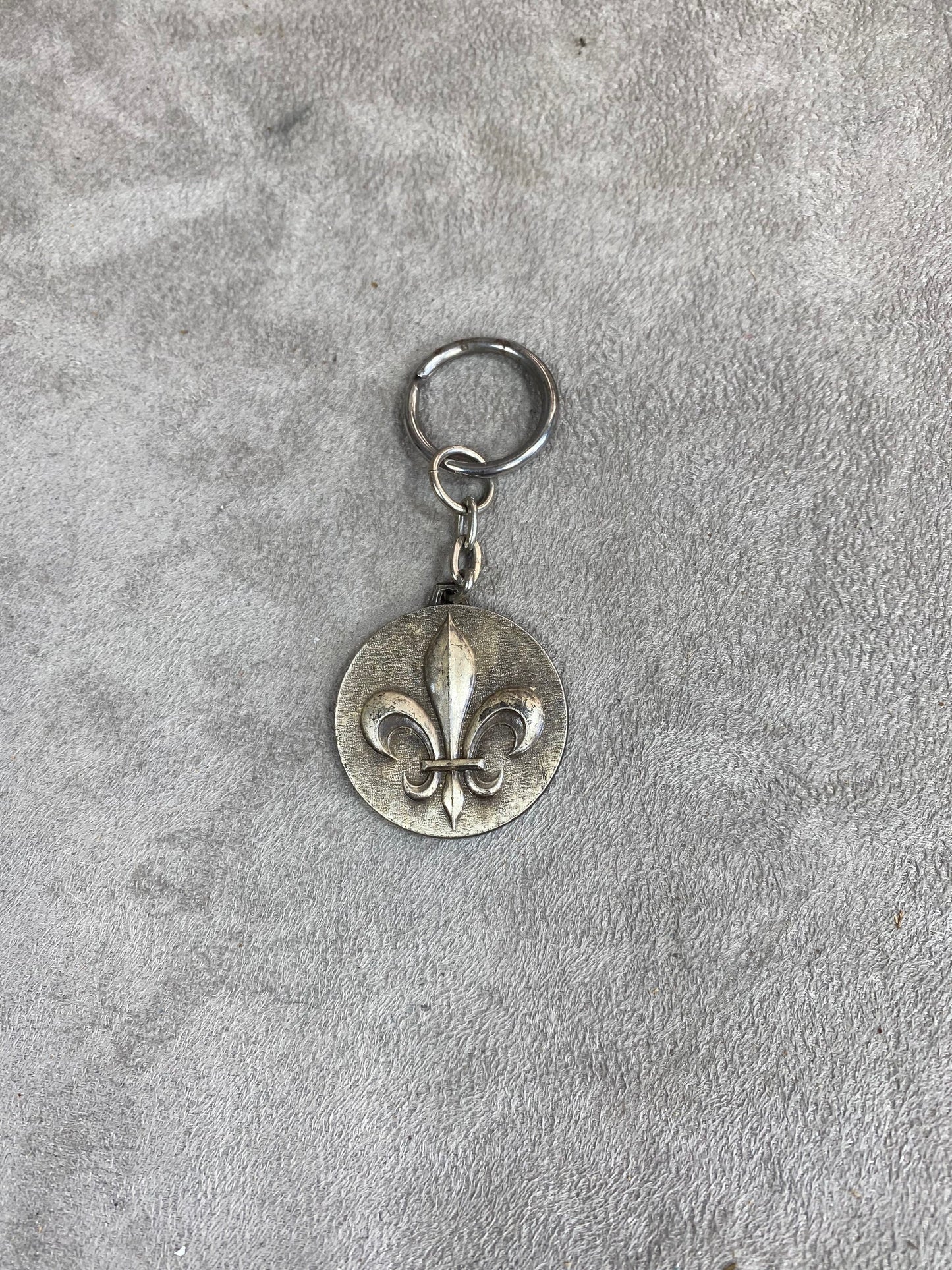 Pommery&amp;Greno metal key ring Made in France 1960s