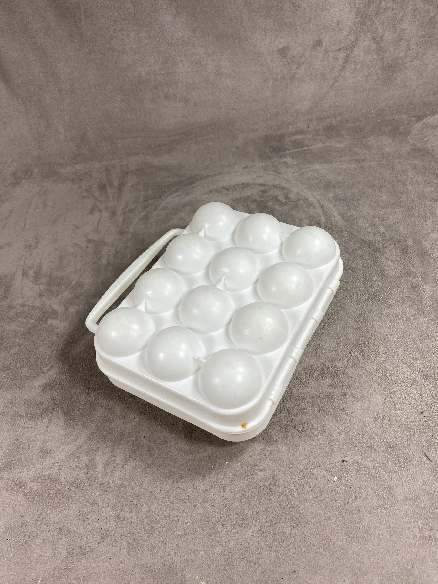 Syla white plastic 12 egg box retro kitchen 1960s Made in France