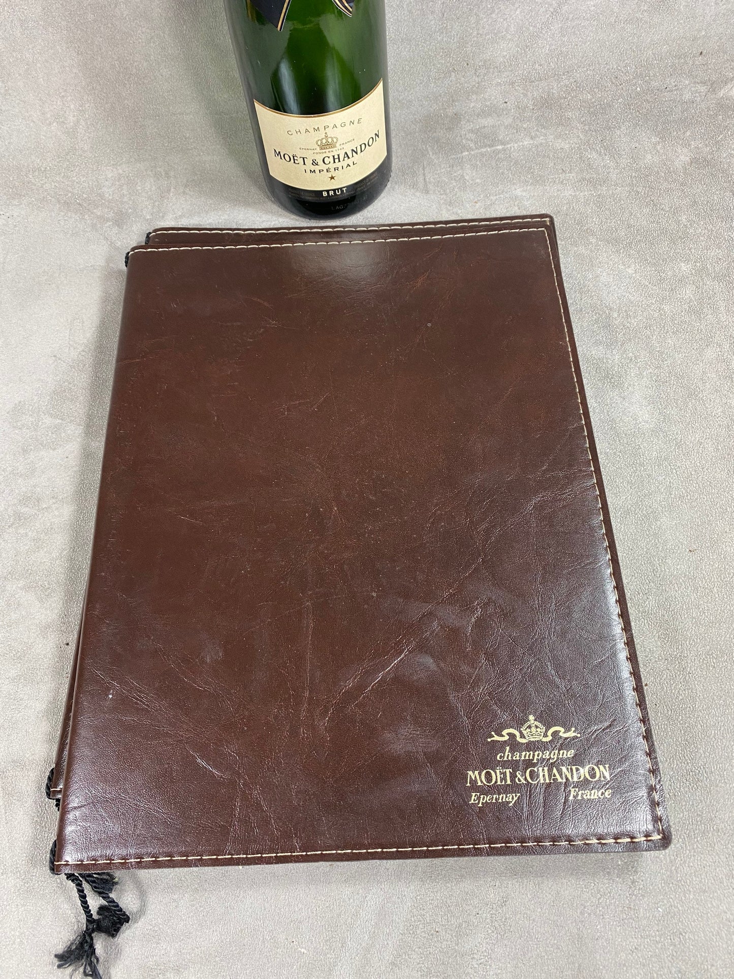 Set of 2 Möet &amp; Chandon vintage 1980 brown leather menu holders Made in France