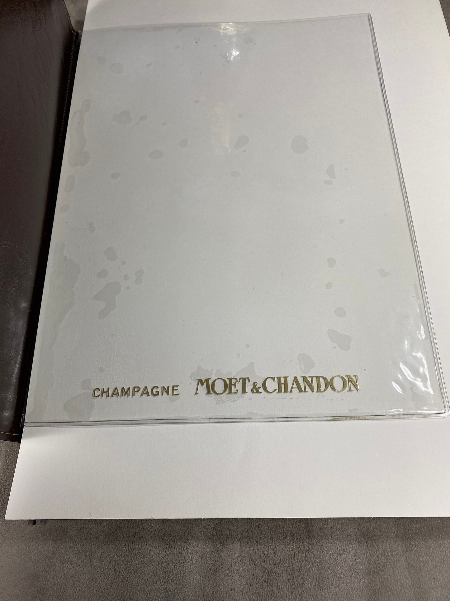 Set of 2 Möet &amp; Chandon vintage 1980 brown leather menu holders Made in France