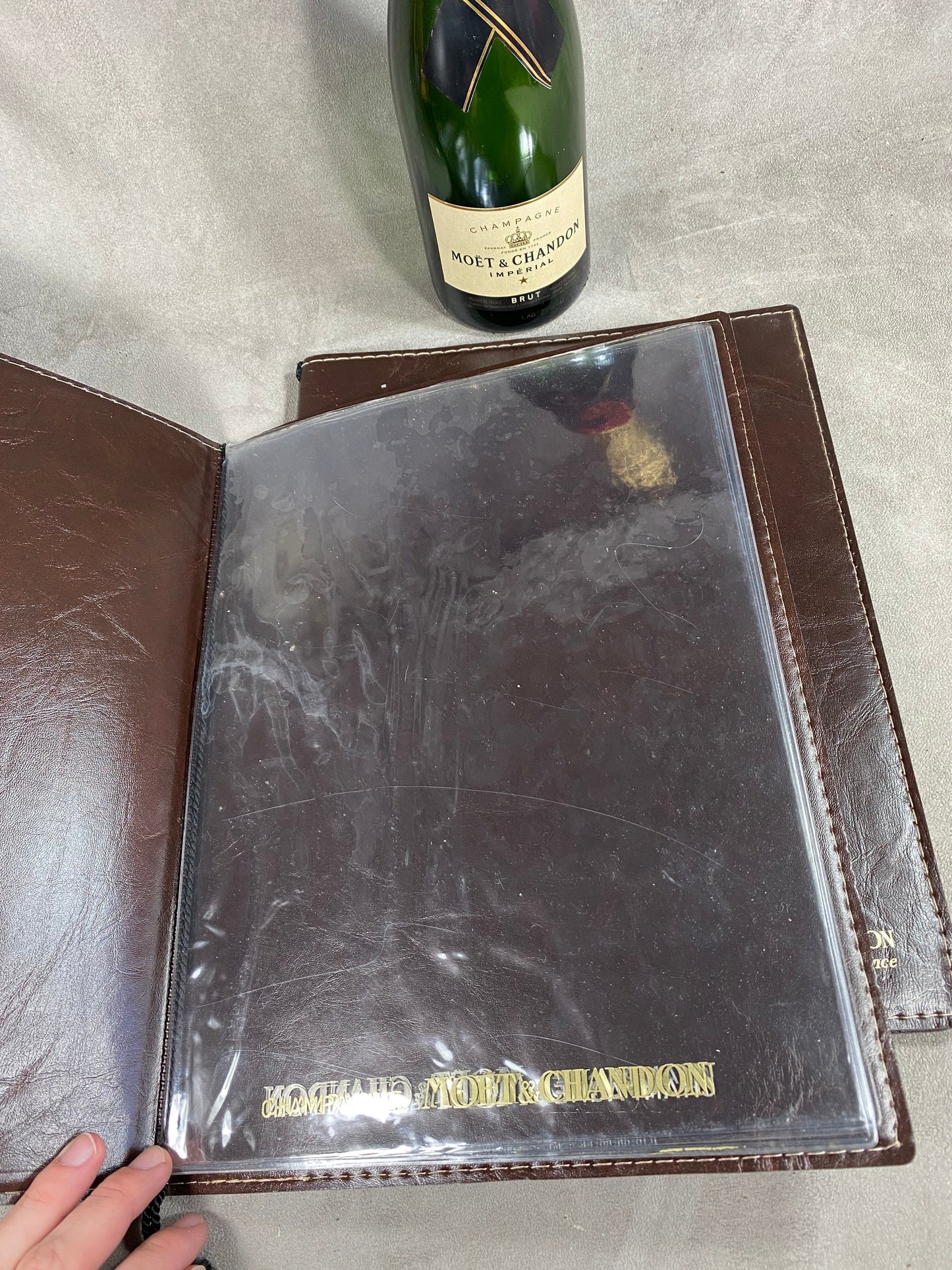 Set of 2 Möet &amp; Chandon vintage 1980 brown leather menu holders Made in France