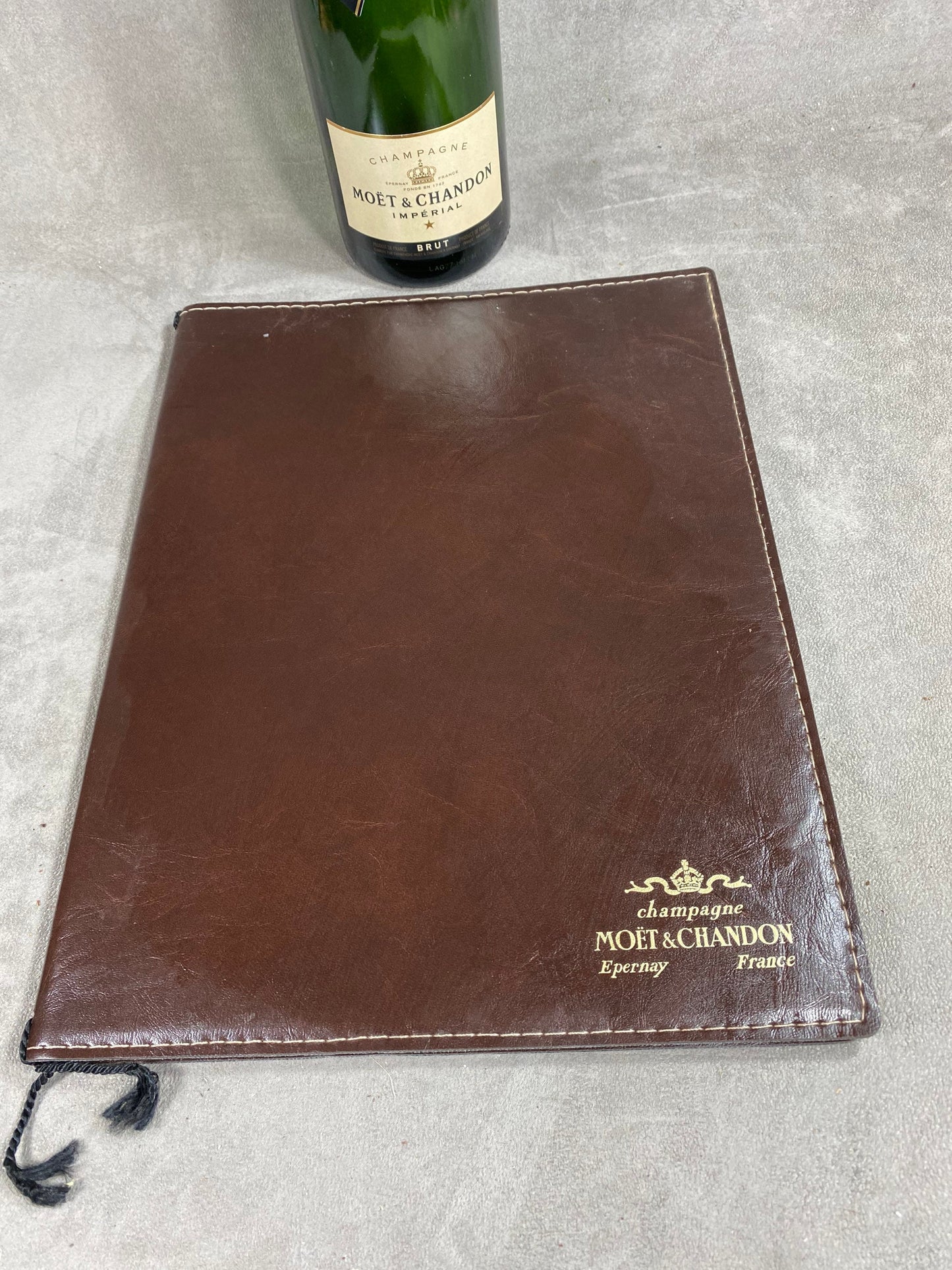Set of 2 Möet &amp; Chandon vintage 1980 brown leather menu holders Made in France