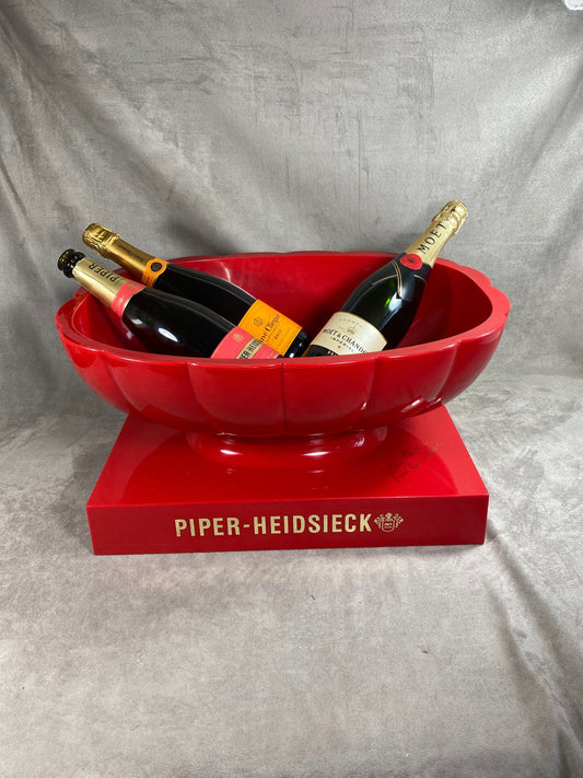 Vasque à champagne en plastique Jaime Hayon rouge vintage Piper-Heidsieck  Années 1980