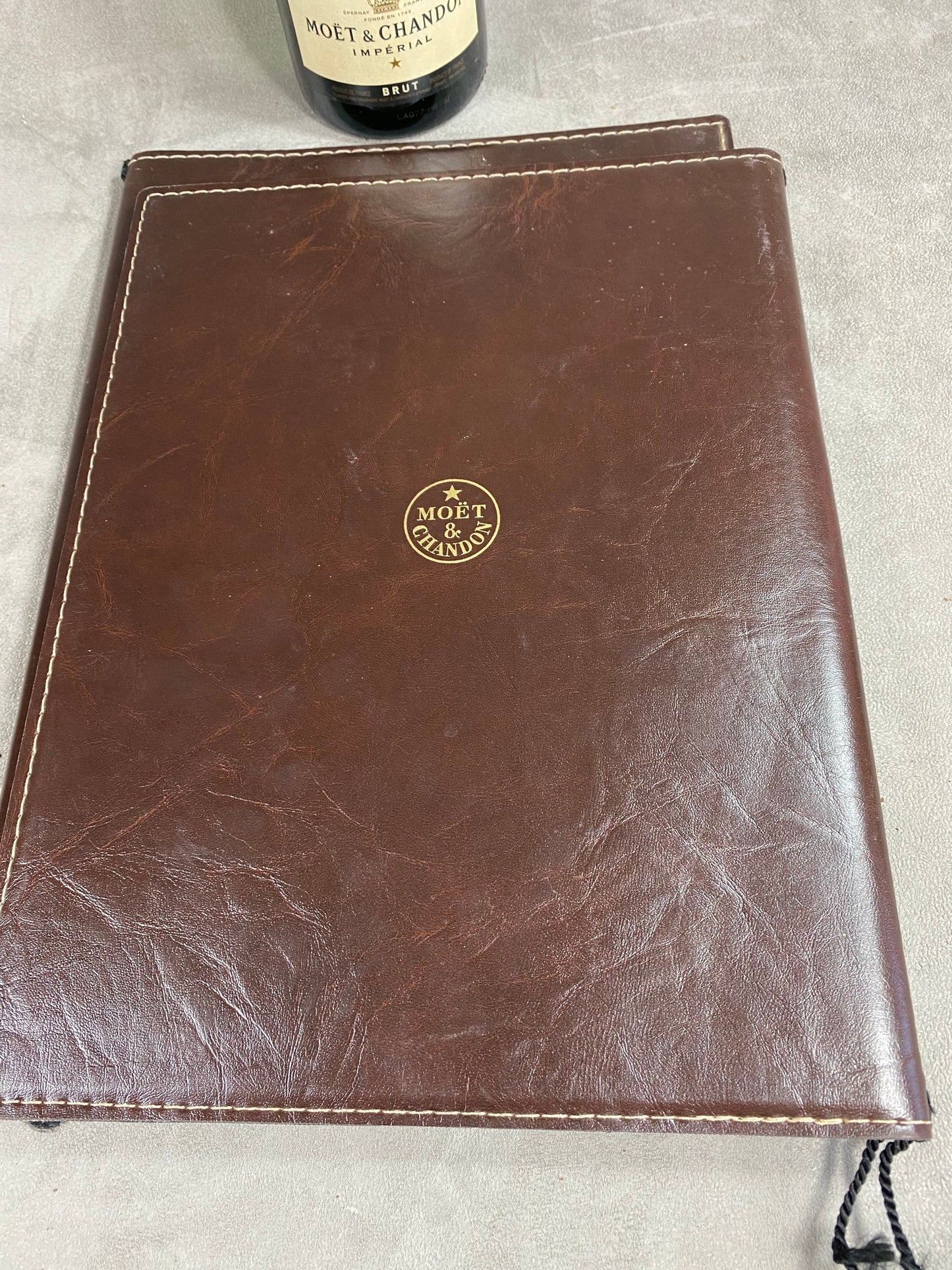 Set of 2 Möet &amp; Chandon vintage 1980 brown leather menu holders Made in France