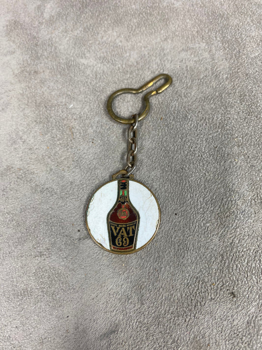 Porte clés VAT 69 Made in France Années 1980