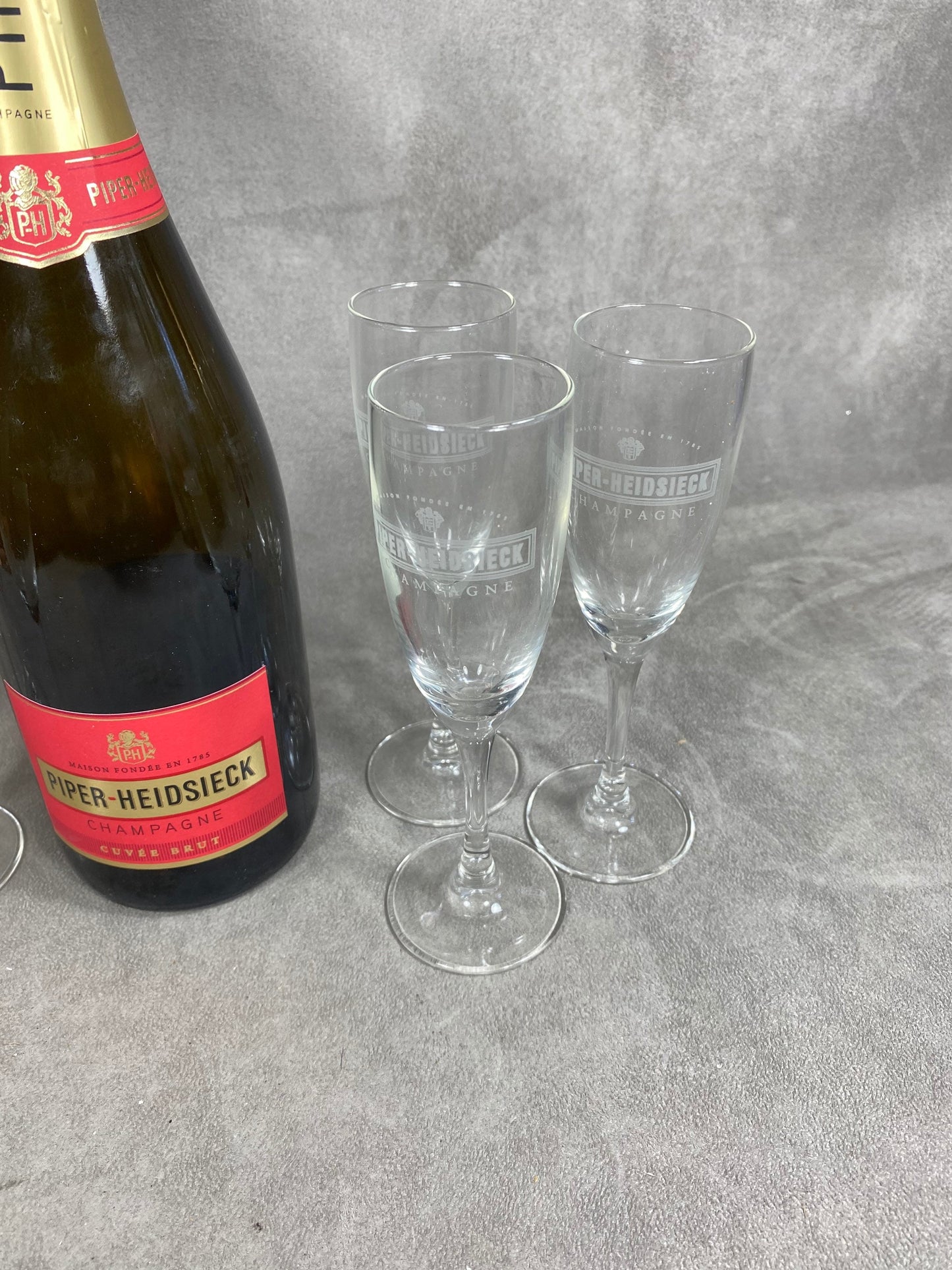 Lot de 6 flûtes à Champagne en verre Piper-Heidsieck Reims Années 1980