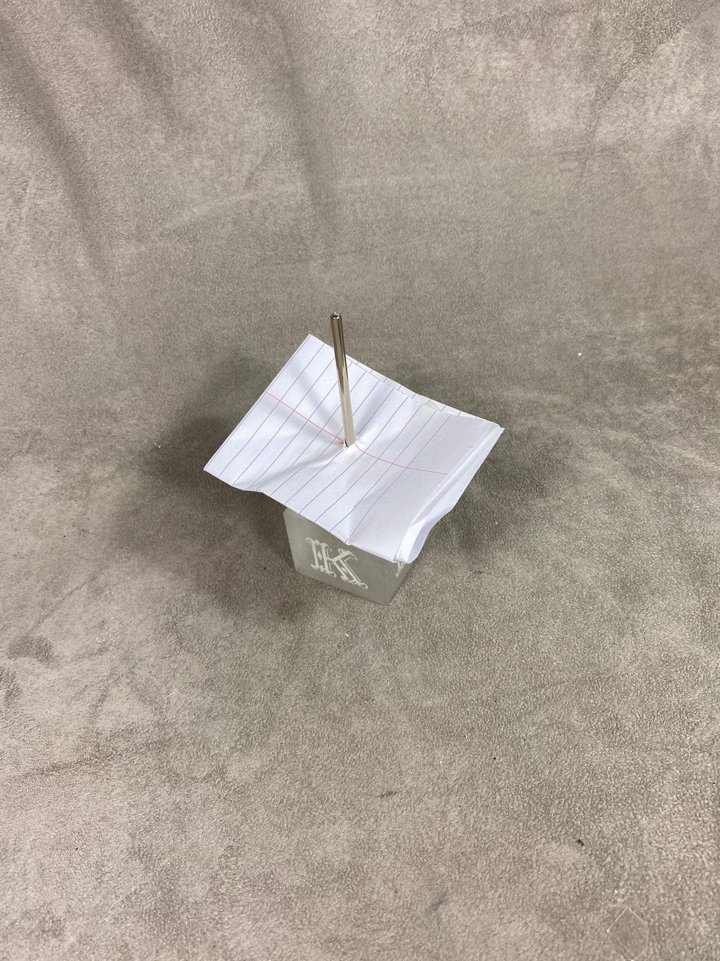 Pique a post it en plastique Champagne Krug vintage