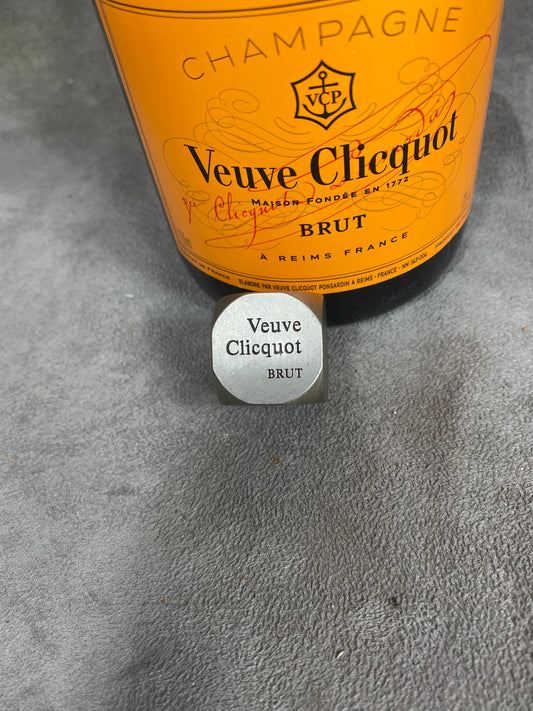 SELTENER Veuve Clicquot Ponsardin Dekorativer Metallwürfel 1990er Jahre