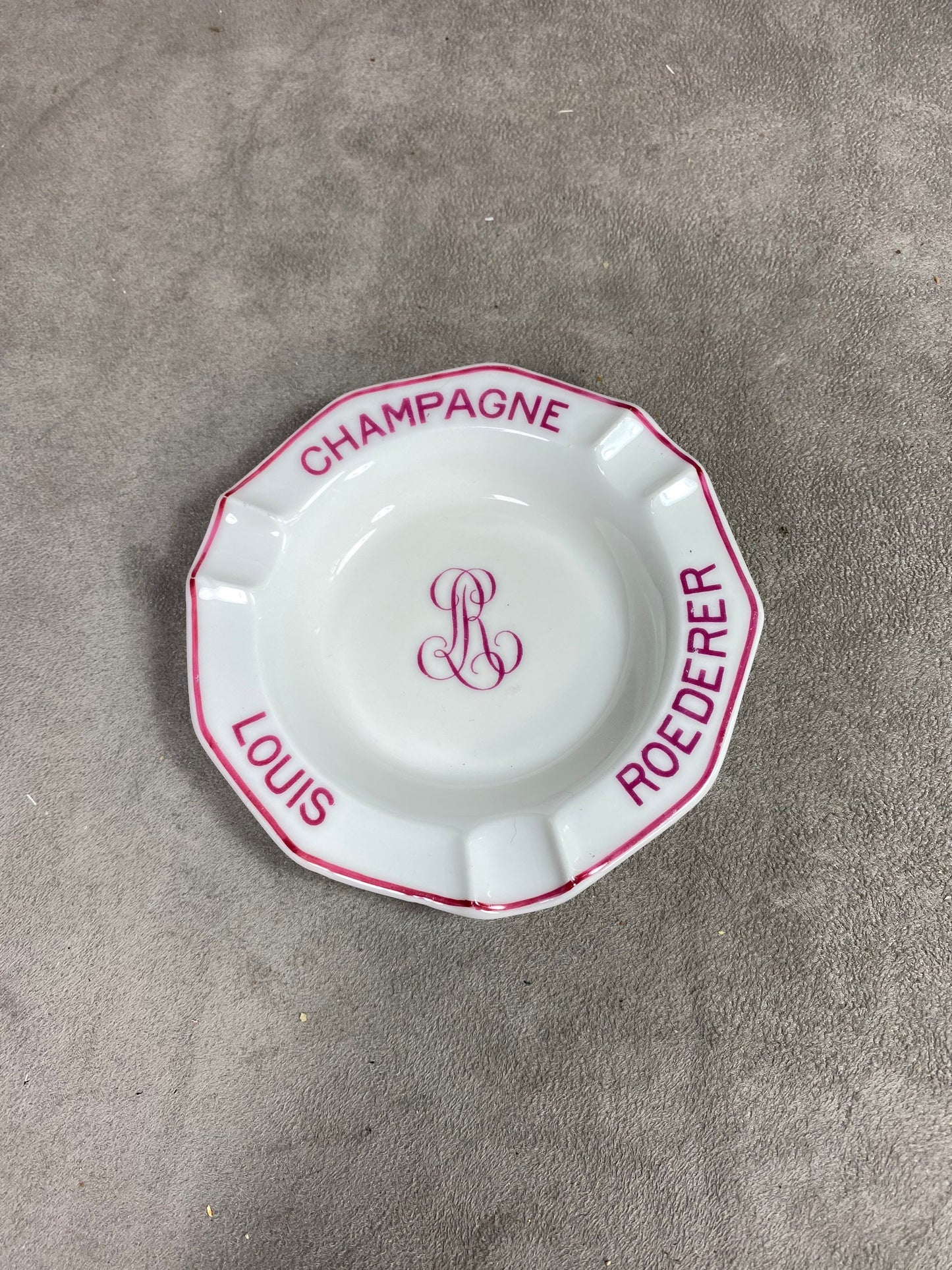 Louis Roederer ashtray empty pocket vintage advertising item in white ceramic with red border Champagne Reims France vintage