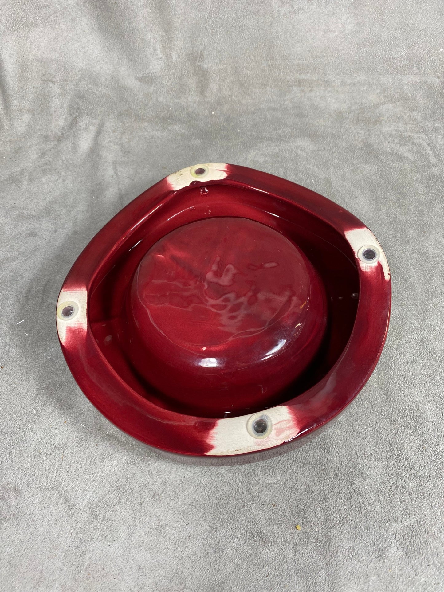 Louis Roederer vintage ashtray in burgundy red ceramic Champagne Reims France vintage