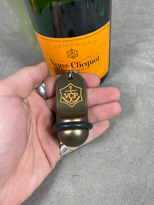 RARE Veuve Clicquot metal key ring for hotel room Made in France