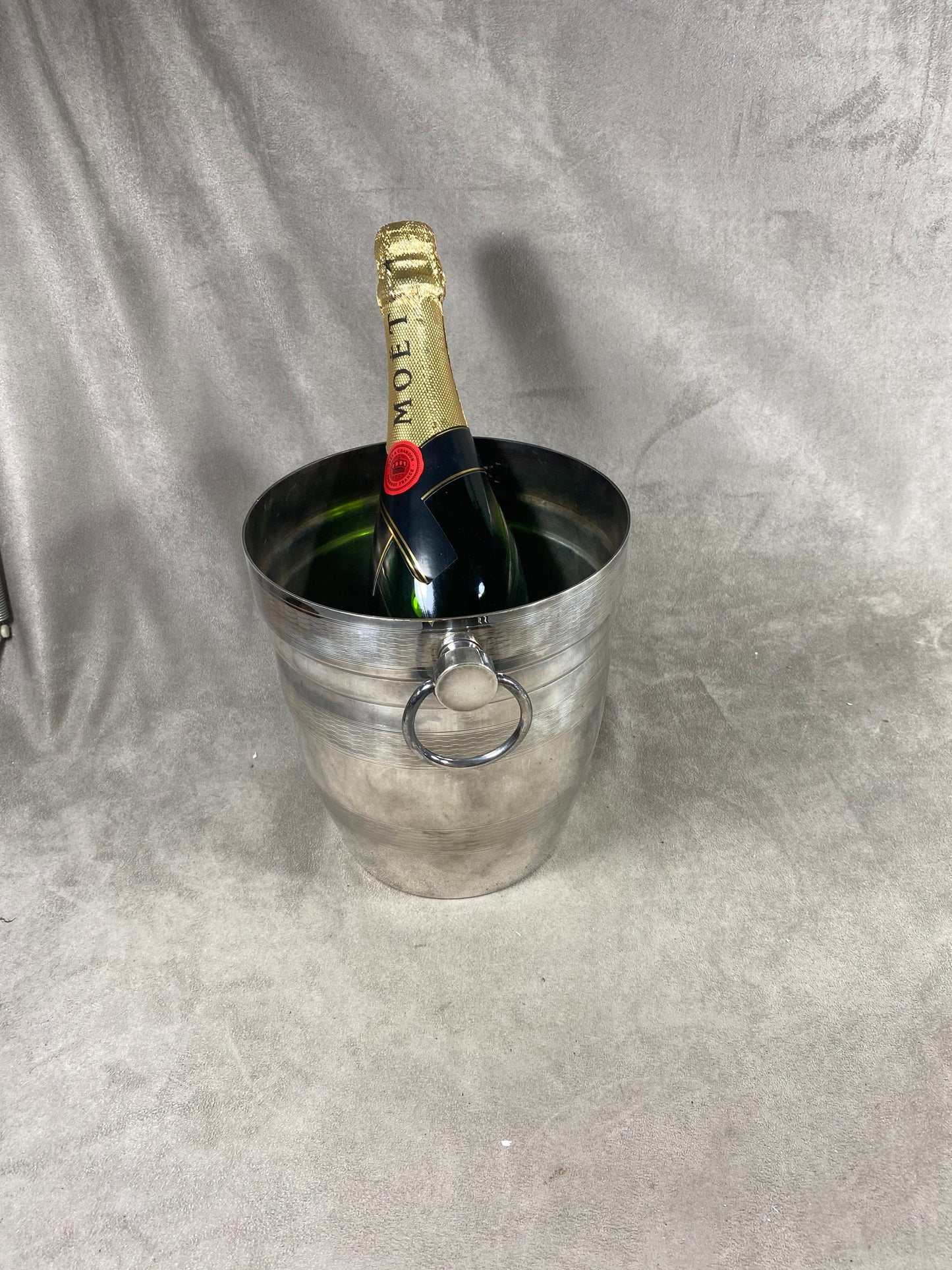 Magnifique seau à champagne en métal argenté Made in France Années 1970